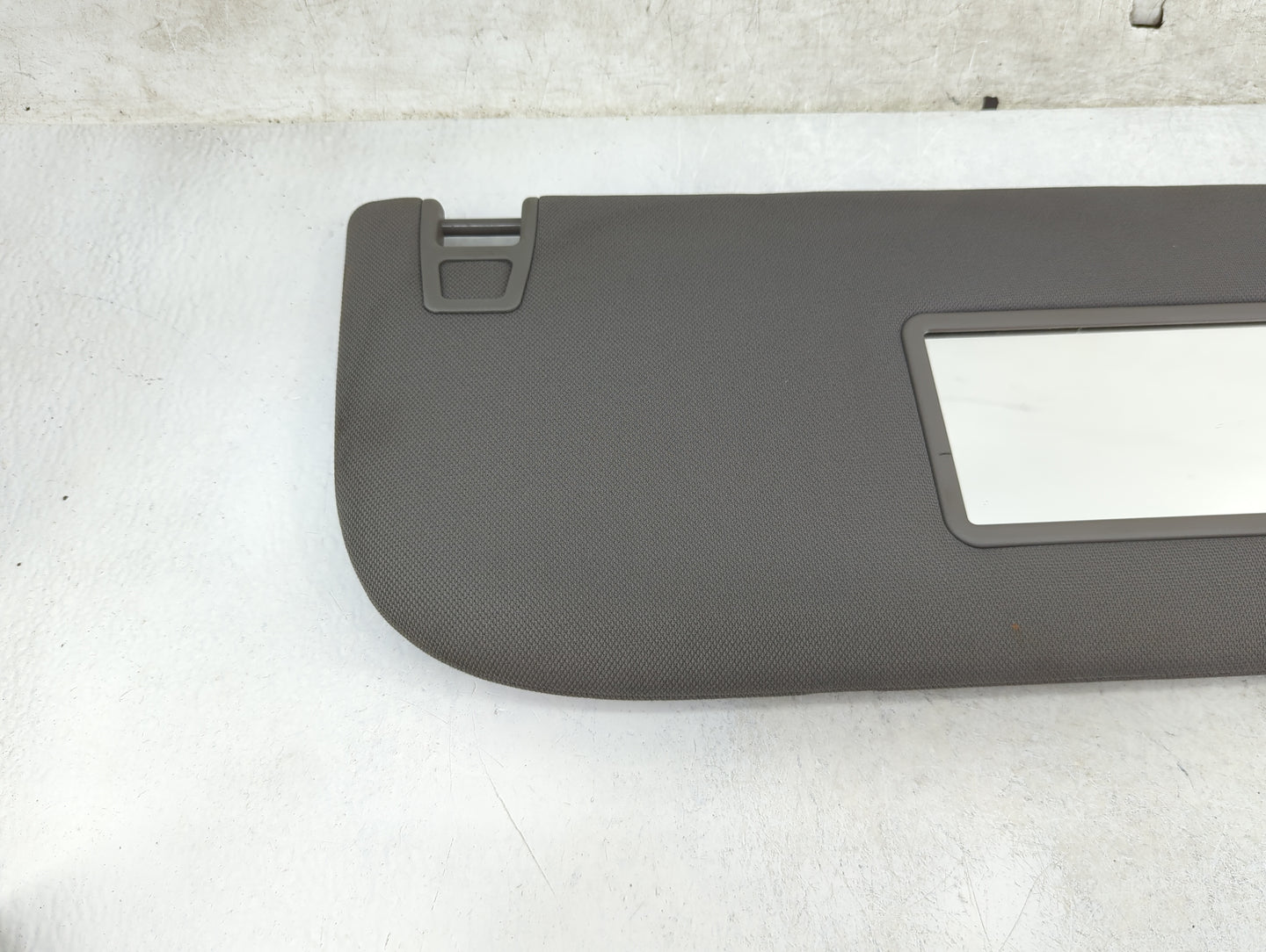 2015-2017 Ford F-150 Sun Visor Shade Replacement Passenger Right Mirror Fits Fits 2015 2016 2017 OEM Used Auto Parts - Oemus