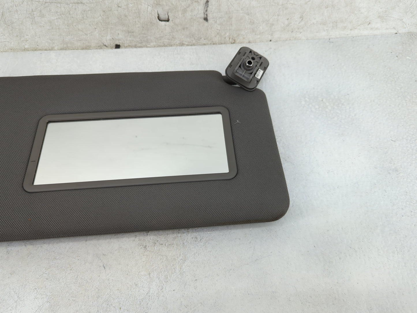 2015-2017 Ford F-150 Sun Visor Shade Replacement Passenger Right Mirror Fits Fits 2015 2016 2017 OEM Used Auto Parts - Oemus