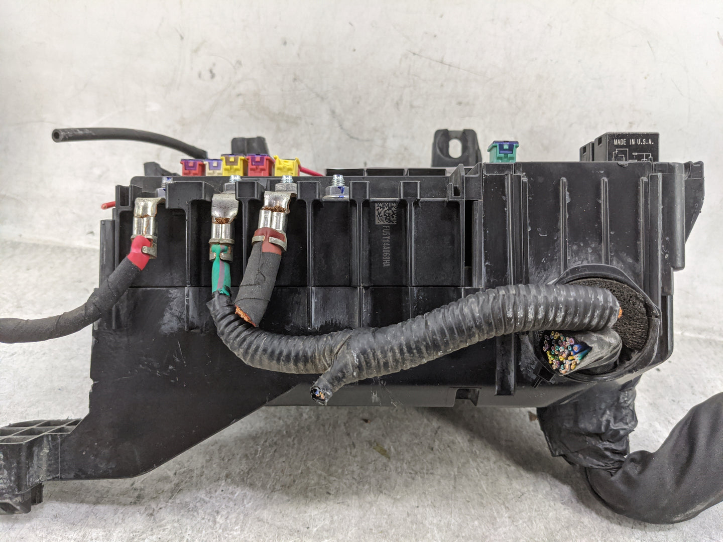 2017 Ford F-150 Fusebox Fuse Box Panel Relay Module P/N:HL3T-12A581AHD Fits OEM Used Auto Parts - Oemusedautoparts1.com