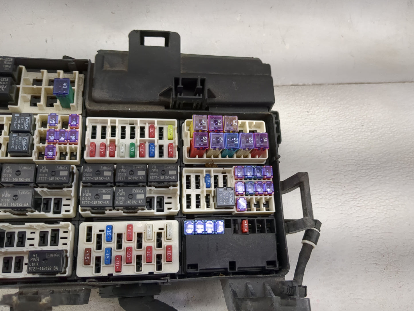 2017 Ford F-150 Fusebox Fuse Box Panel Relay Module P/N:HL3T-12A581BGD 8T2T-14B192-BA, 8T2T-14B192-AB Fits OEM Used Auto Par