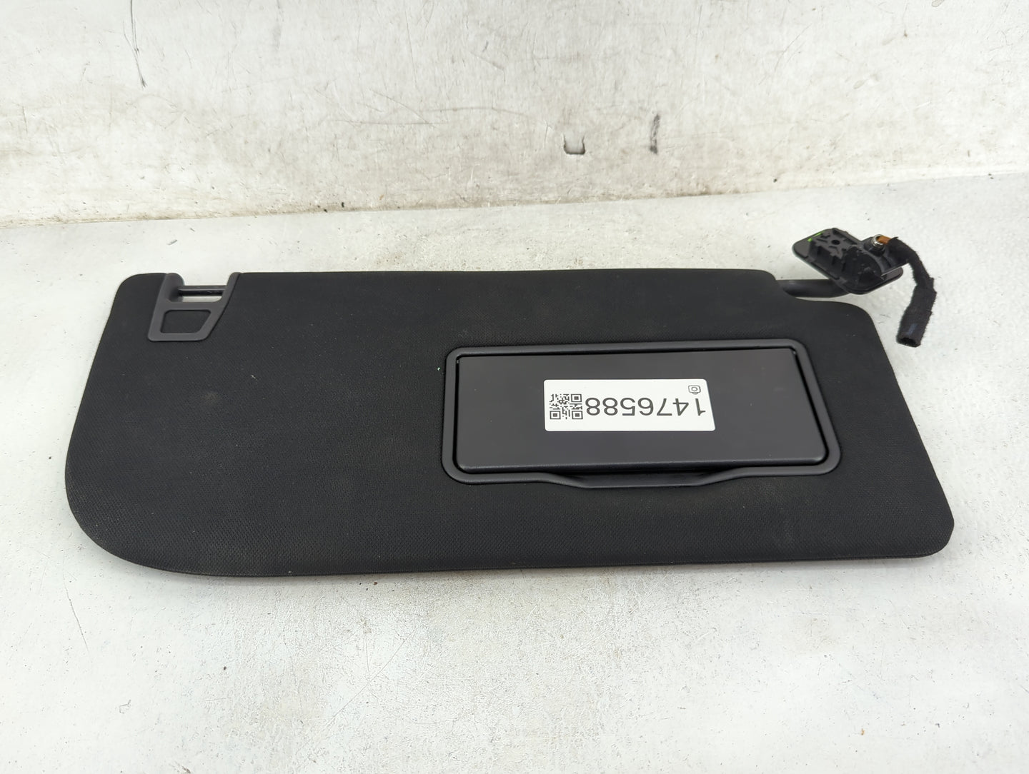 2015-2017 Ford F-150 Sun Visor Shade Replacement Passenger Right Mirror Fits Fits 2015 2016 2017 OEM Used Auto Parts - Oemus