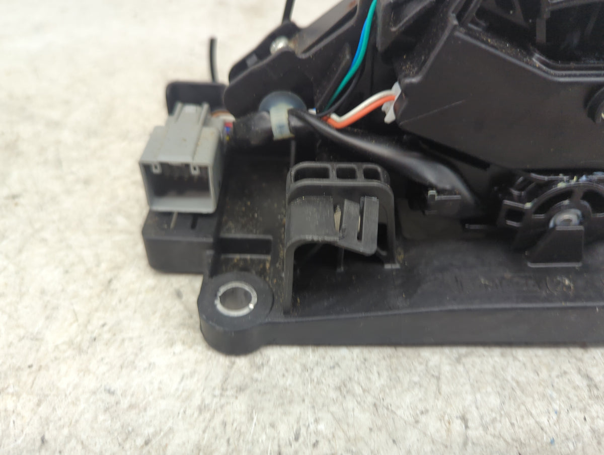 2017 Ford F-150 Floor Console Assembly Shifter - Oemusedautoparts1.com