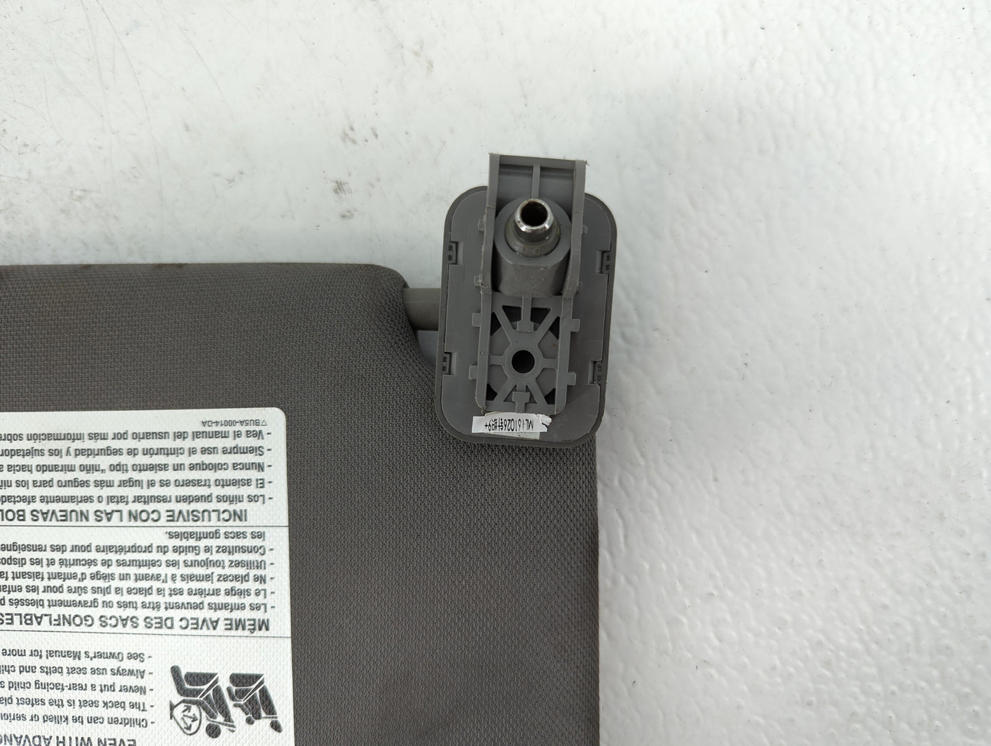 2015-2017 Ford F-150 Sun Visor Shade Replacement Passenger Right Mirror Fits Fits 2015 2016 2017 OEM Used Auto Parts - Oemus