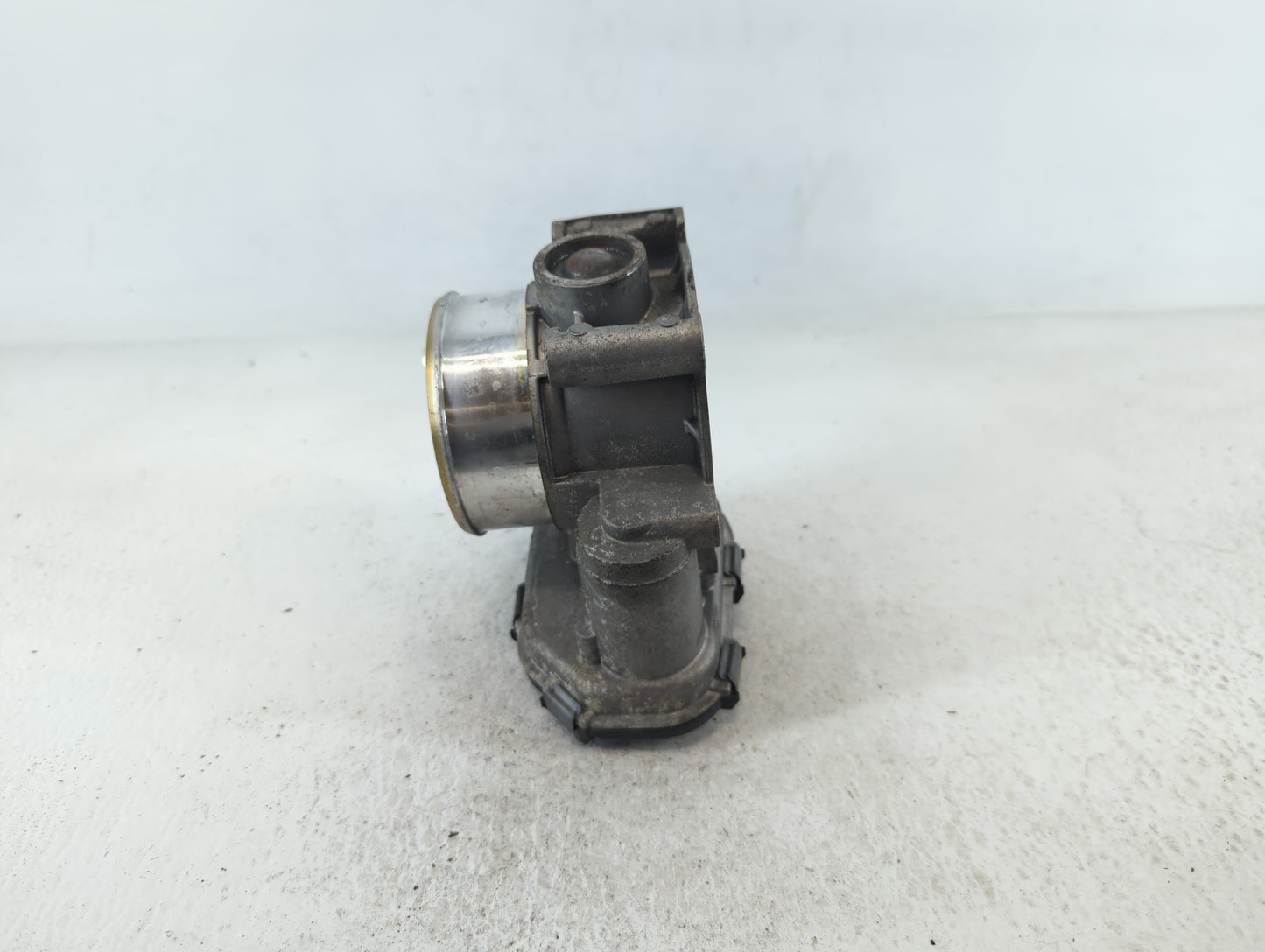 2017-2022 Ford F-150 Throttle Body P/N:HL3E 9F991 AA Fits Fits 2017 2018 2019 2020 2021 2022 OEM Used Auto Parts - Oemusedau