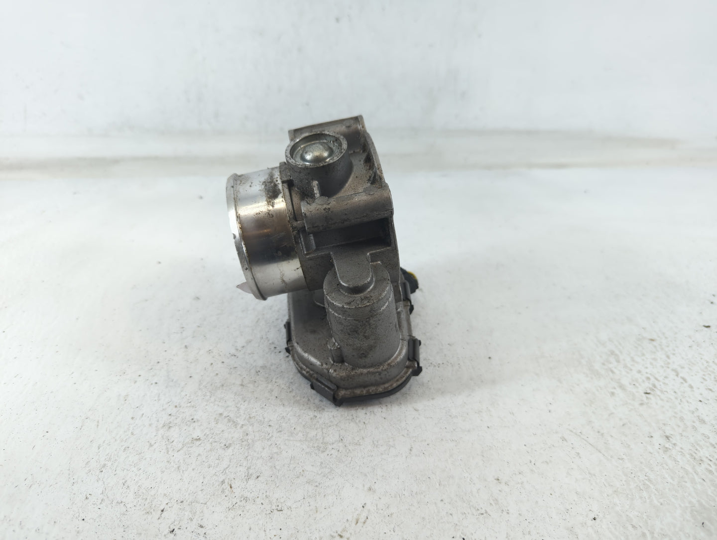 2015-2017 Ford F-150 Throttle Body P/N:GB8E 9F991 BC 17008 323899 Fits Fits 2015 2016 2017 2018 2019 2020 OEM Used Auto Part