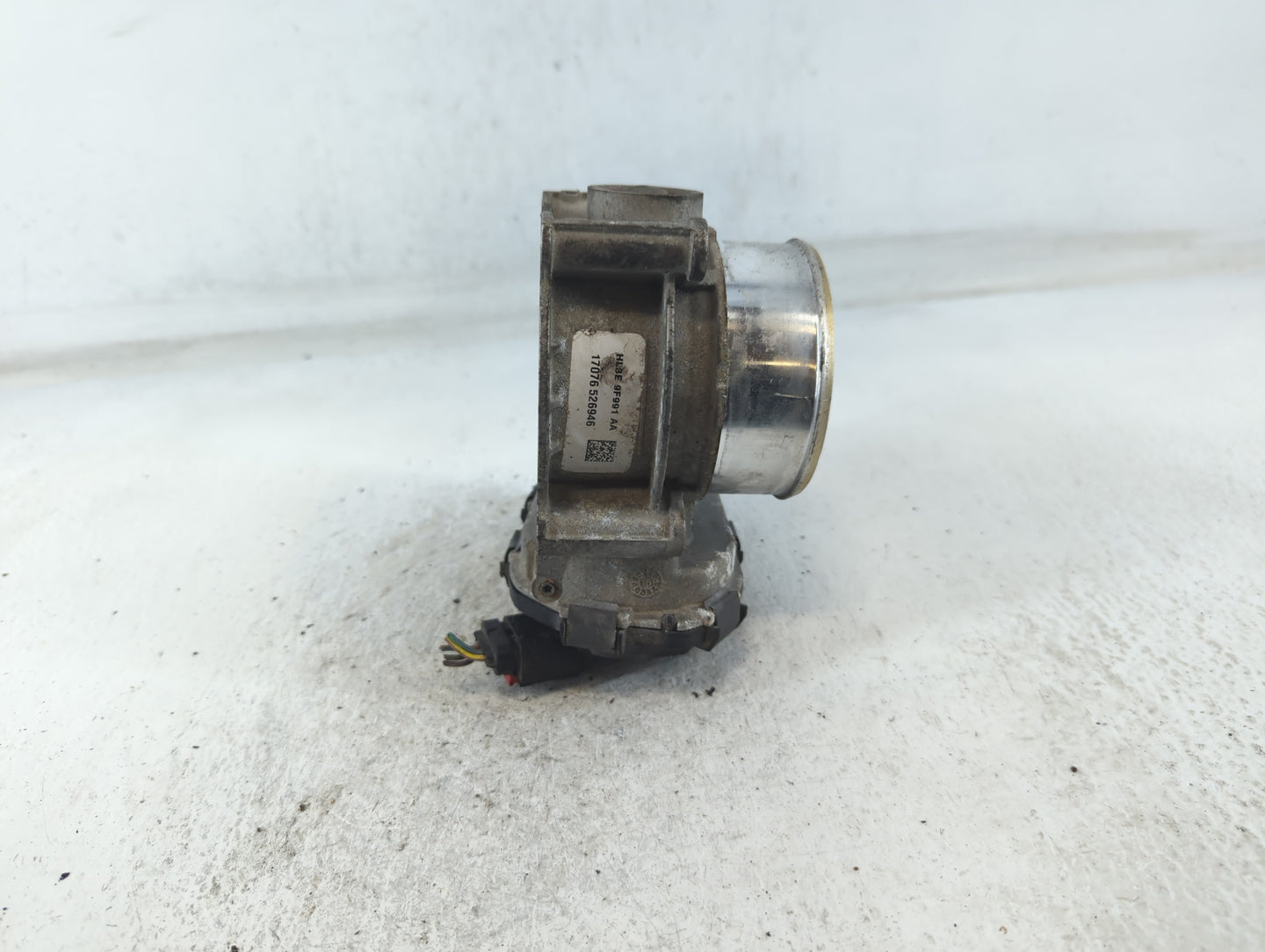 2017-2022 Ford F-150 Throttle Body P/N:17076 526946 HL3E 9F991 AA Fits Fits 2017 2018 2019 2020 2021 2022 OEM Used Auto Part