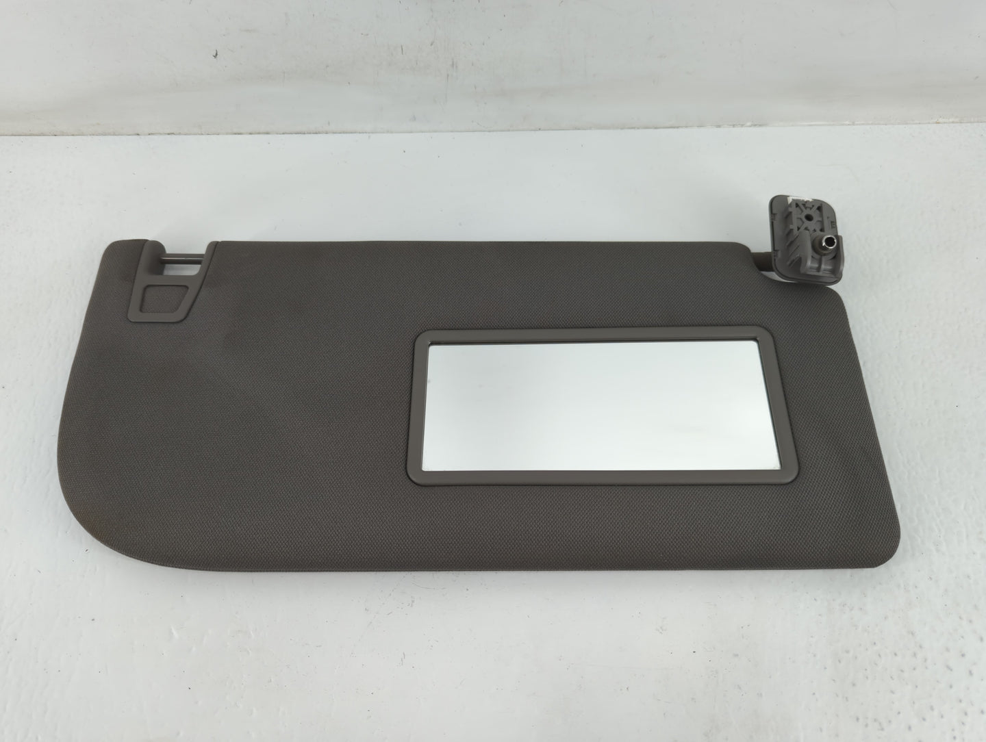 2015-2017 Ford F-150 Sun Visor Shade Replacement Passenger Right Mirror Fits Fits 2015 2016 2017 OEM Used Auto Parts - Oemus