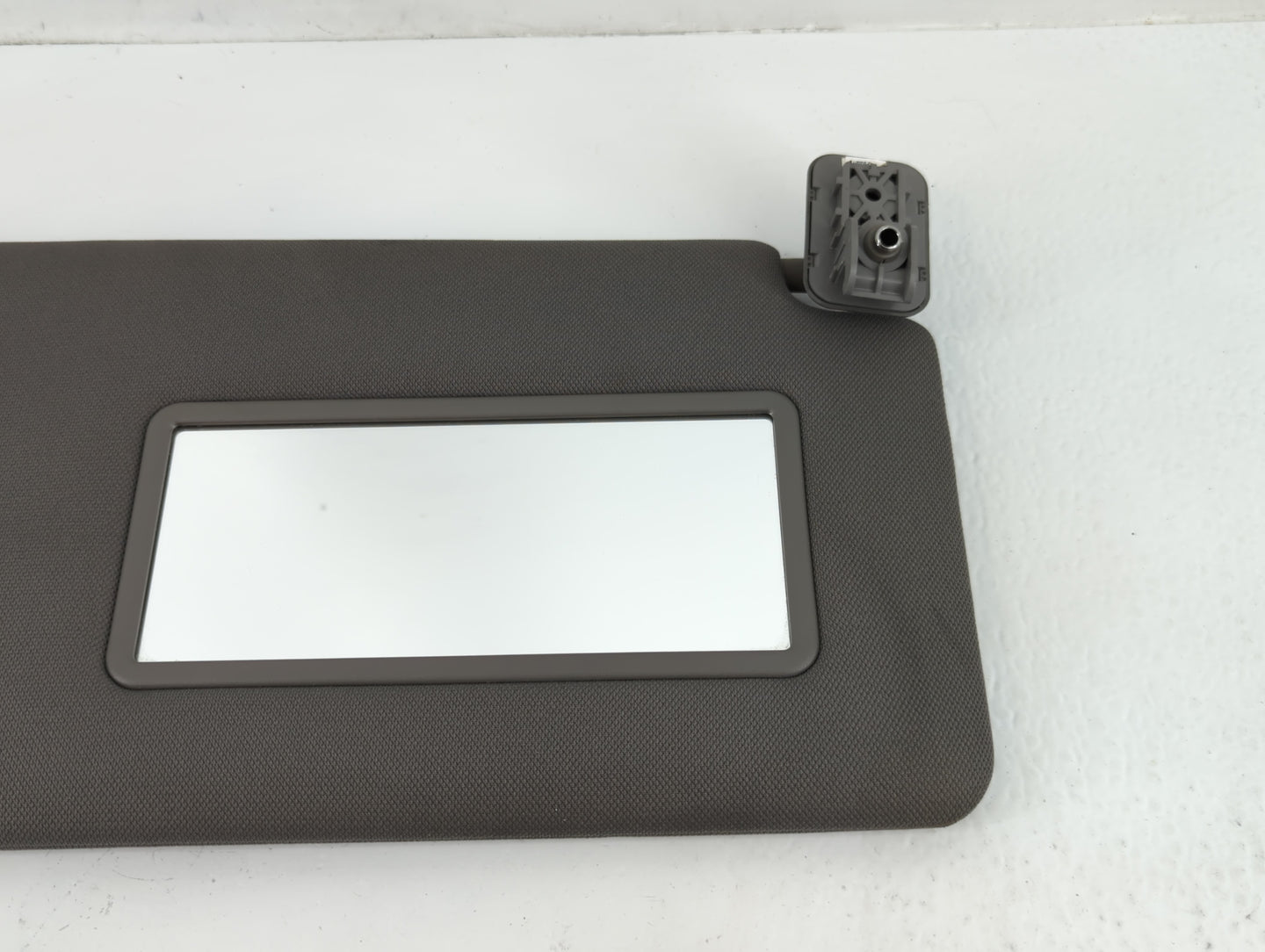 2015-2017 Ford F-150 Sun Visor Shade Replacement Passenger Right Mirror Fits Fits 2015 2016 2017 OEM Used Auto Parts - Oemus