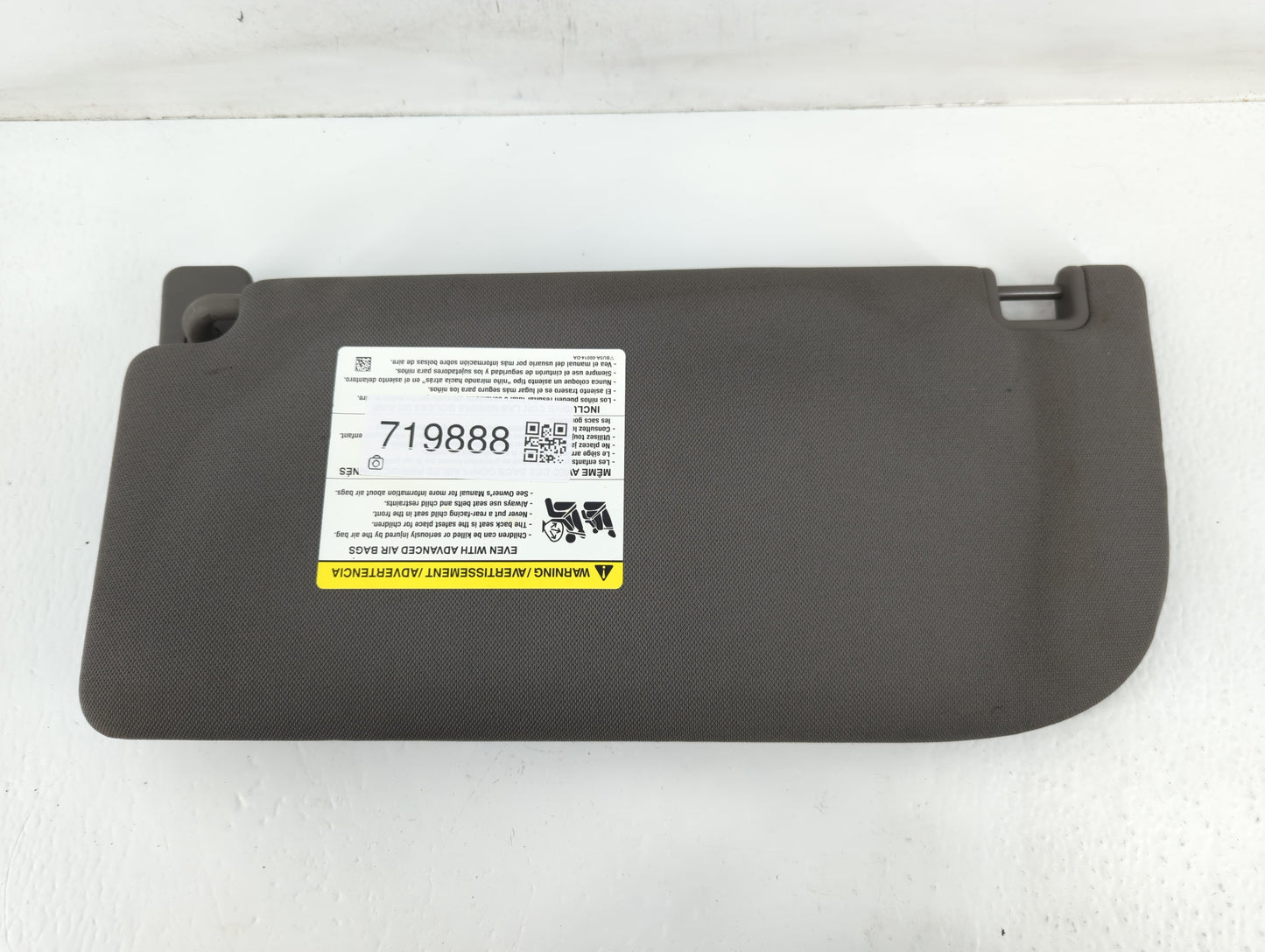 2015-2017 Ford F-150 Sun Visor Shade Replacement Passenger Right Mirror Fits Fits 2015 2016 2017 OEM Used Auto Parts - Oemus