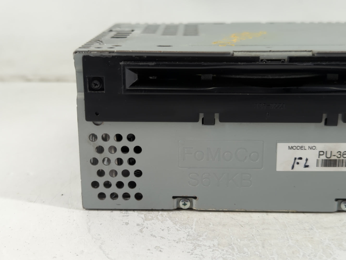 2016-2017 Ford F-150 Radio AM FM Cd Player Receiver Replacement P/N:GL3T-19C107-AA Fits Fits 2016 2017 OEM Used Auto Parts -