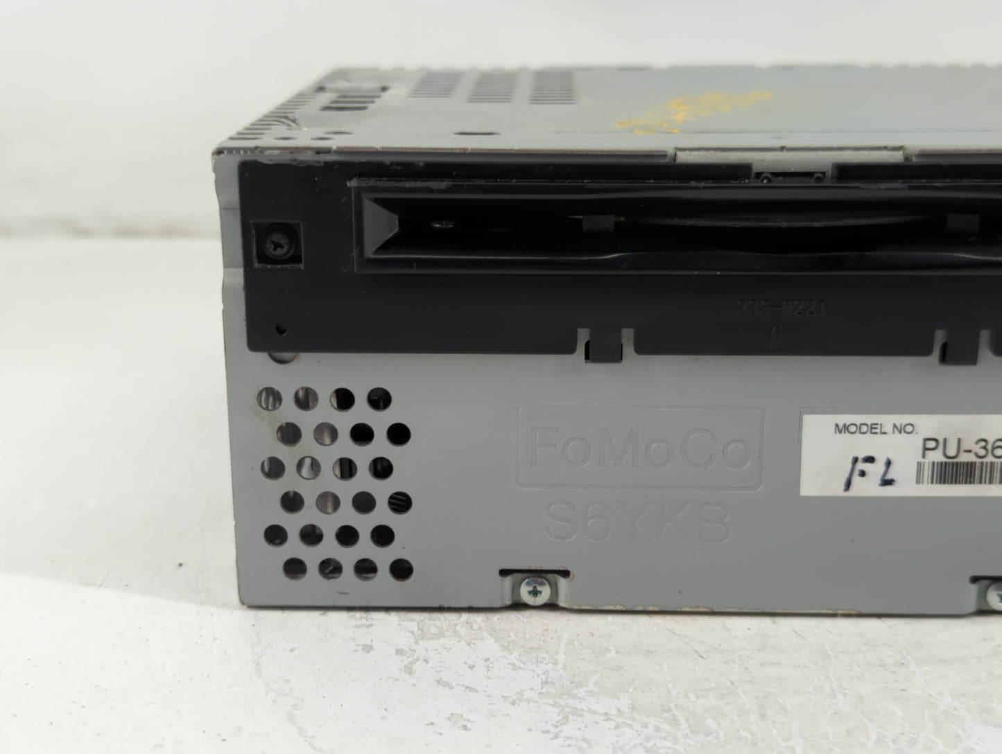 2016-2017 Ford F-150 Radio AM FM Cd Player Receiver Replacement P/N:GL3T-19C107-AA Fits Fits 2016 2017 OEM Used Auto Parts -