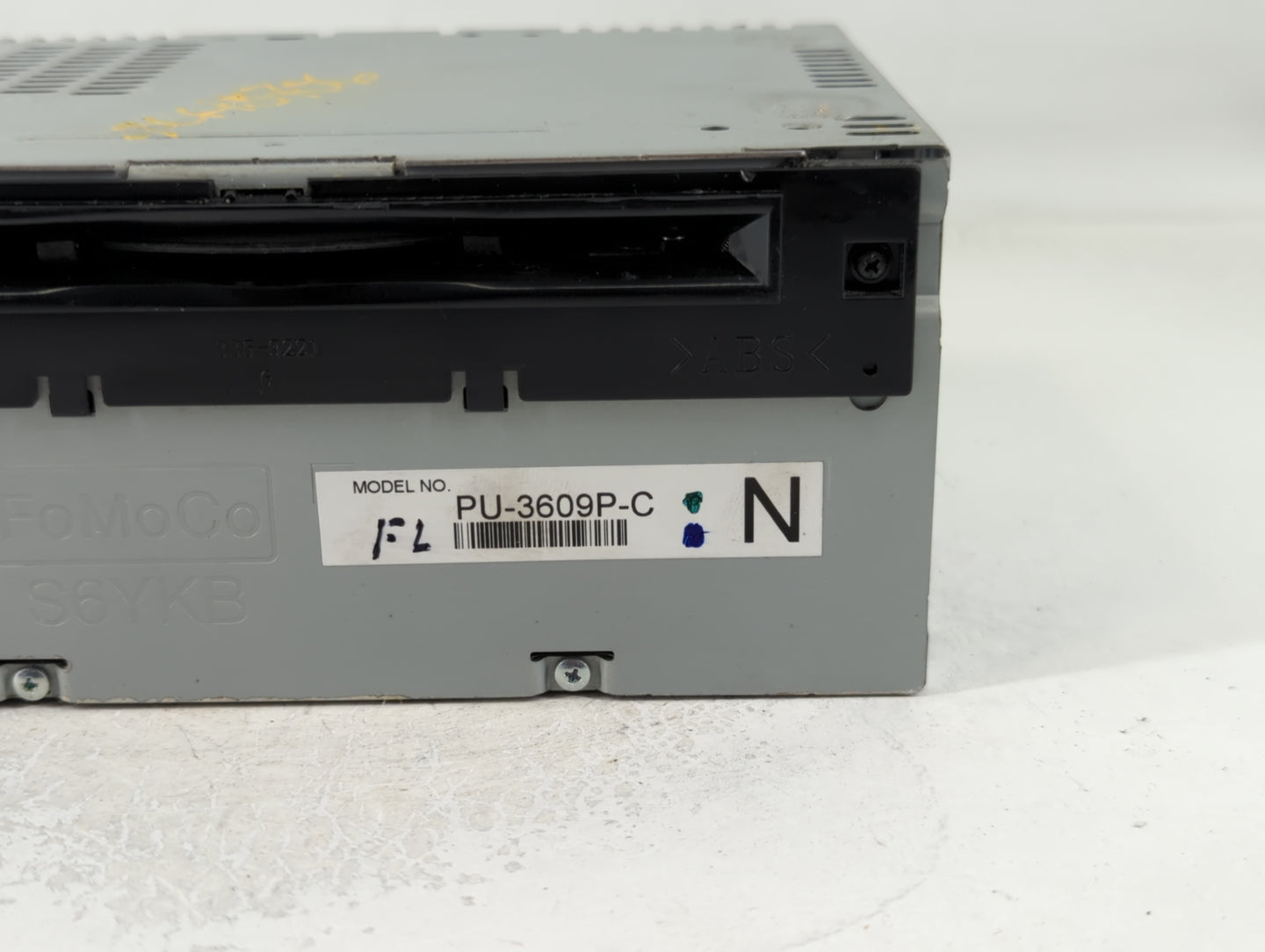 2016-2017 Ford F-150 Radio AM FM Cd Player Receiver Replacement P/N:GL3T-19C107-AA Fits Fits 2016 2017 OEM Used Auto Parts -