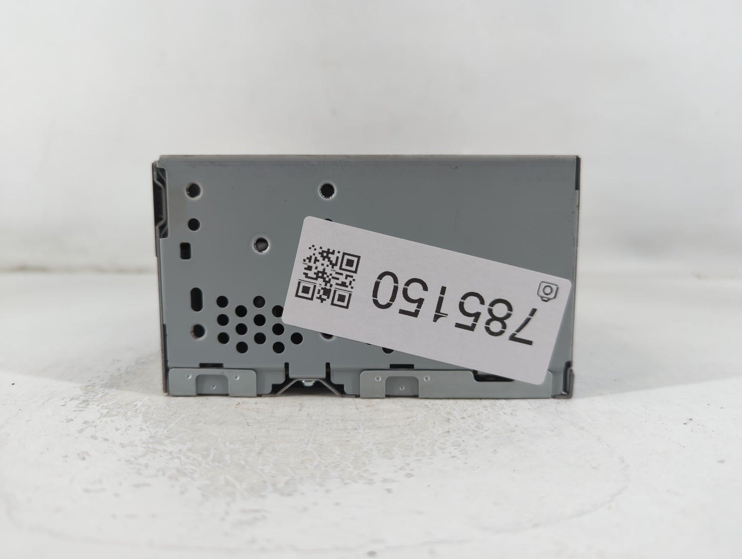 2016-2017 Ford F-150 Radio AM FM Cd Player Receiver Replacement P/N:GL3T-19C107-AA Fits Fits 2016 2017 OEM Used Auto Parts -