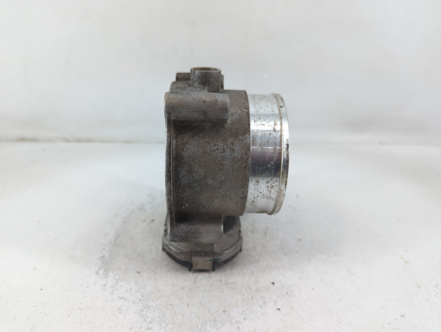 2015-2017 Ford F-150 Throttle Body P/N:FR3E-9F991-AA Fits Fits 2015 2016 2017 2018 2019 OEM Used Auto Parts - Oemusedautopar