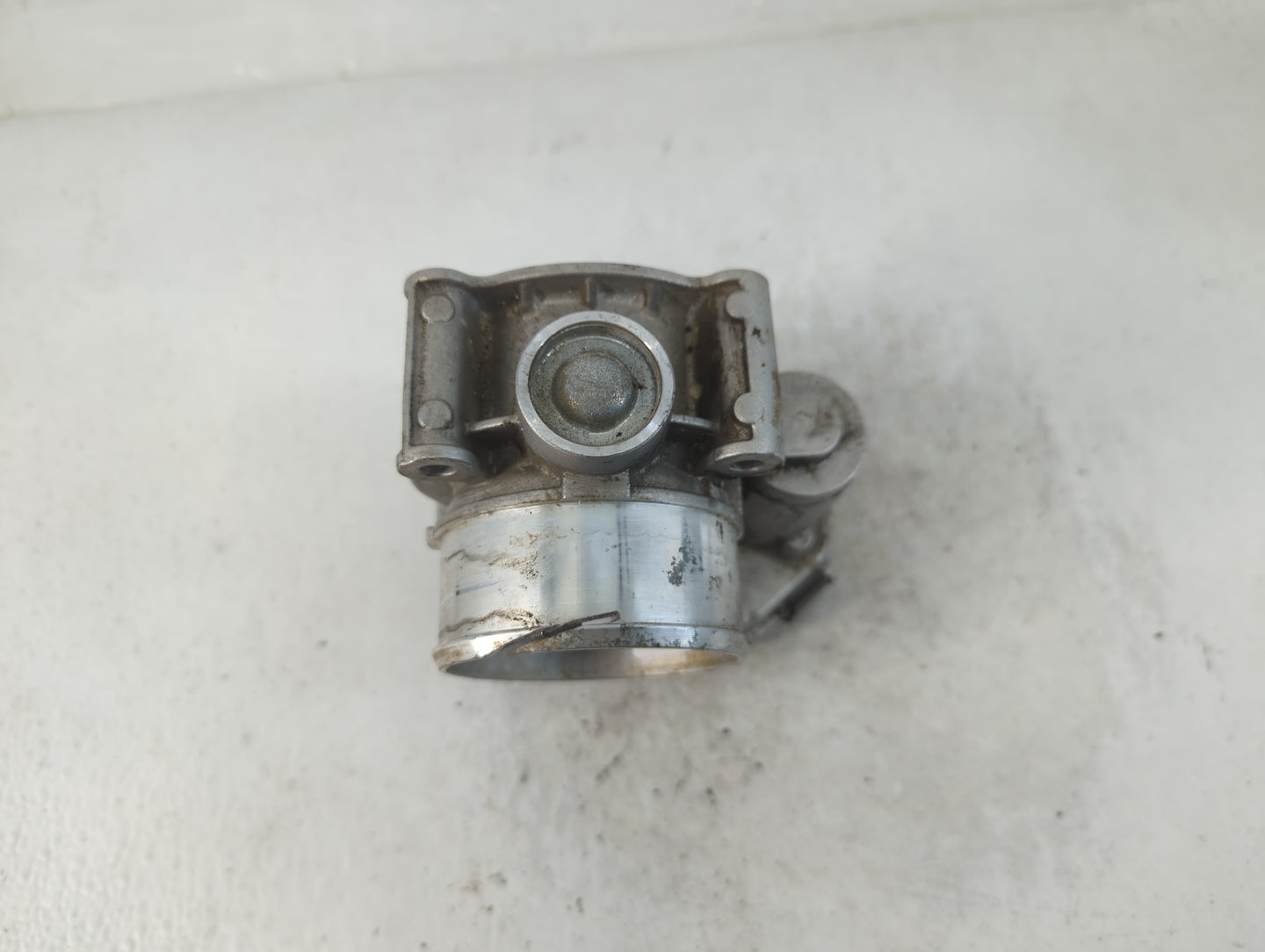 2015-2017 Ford F-150 Throttle Body P/N:GB8E 9F991 BC Fits Fits 2015 2016 2017 2018 2019 2020 OEM Used Auto Parts - Oemusedau