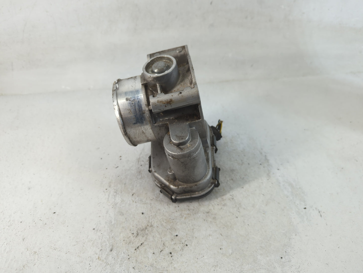 2015-2017 Ford F-150 Throttle Body P/N:GB8E 9F991 BC Fits Fits 2015 2016 2017 2018 2019 2020 OEM Used Auto Parts - Oemusedau