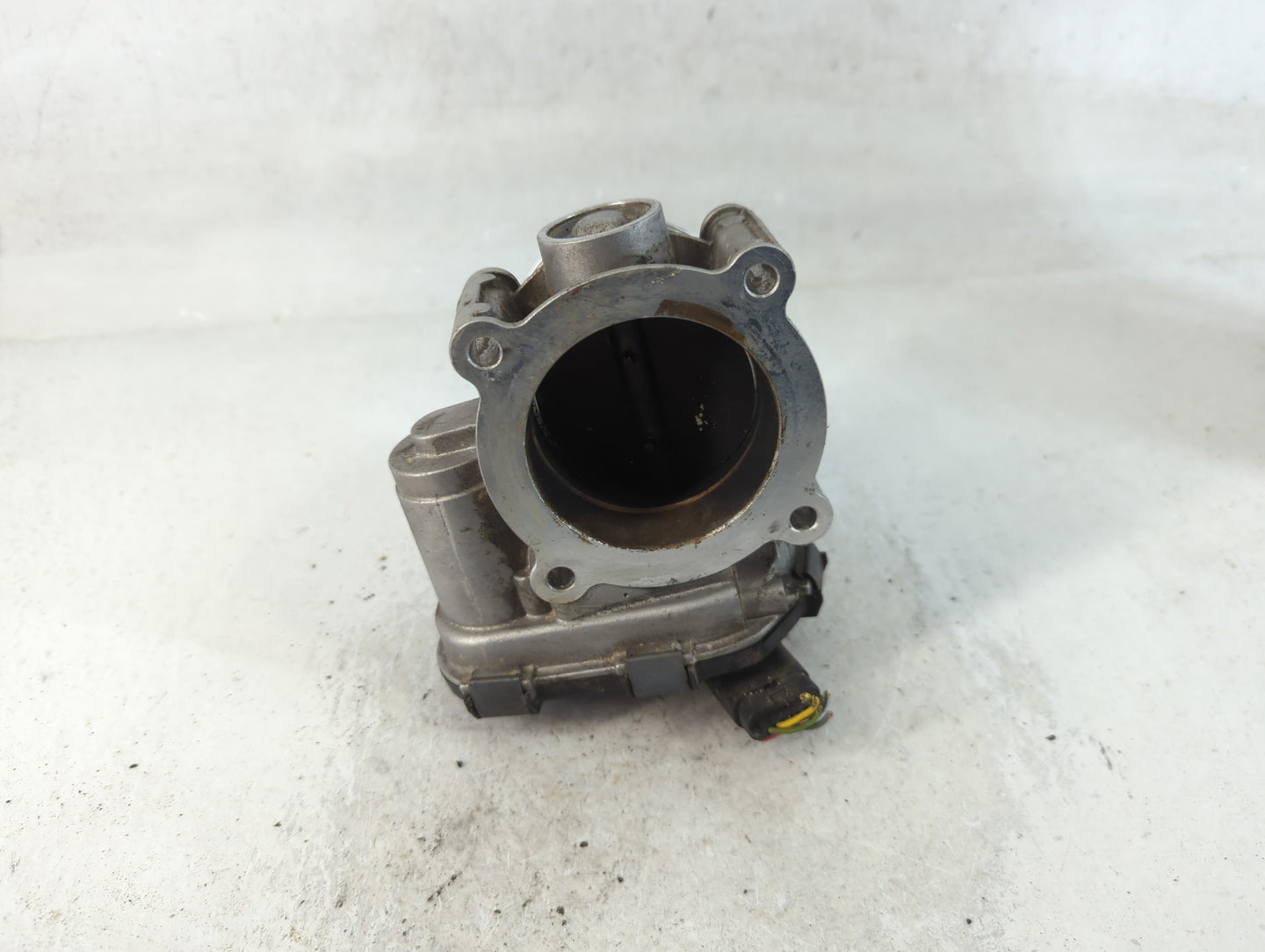 2015-2017 Ford F-150 Throttle Body P/N:GB8E 9F991 BC Fits Fits 2015 2016 2017 2018 2019 2020 OEM Used Auto Parts - Oemusedau