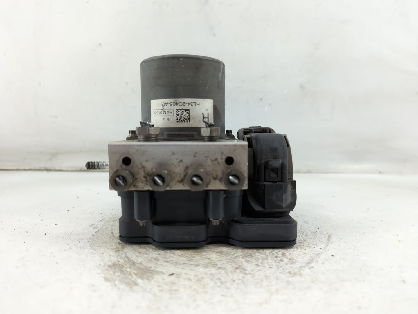 2017-2018 Ford F-150 ABS Pump Control Module Replacement P/N:HL34-2C405-AF Fits Fits 2017 2018 OEM Used Auto Parts - Oemused