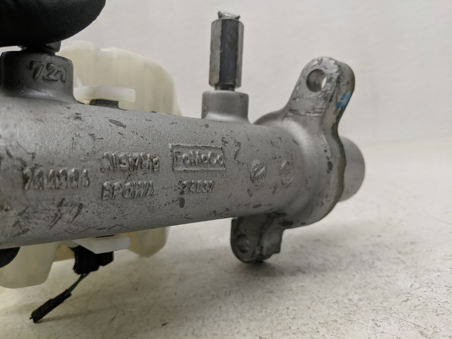 Ford F-250 Brake Master Cylinder 1300400 - Oemusedautoparts1.com