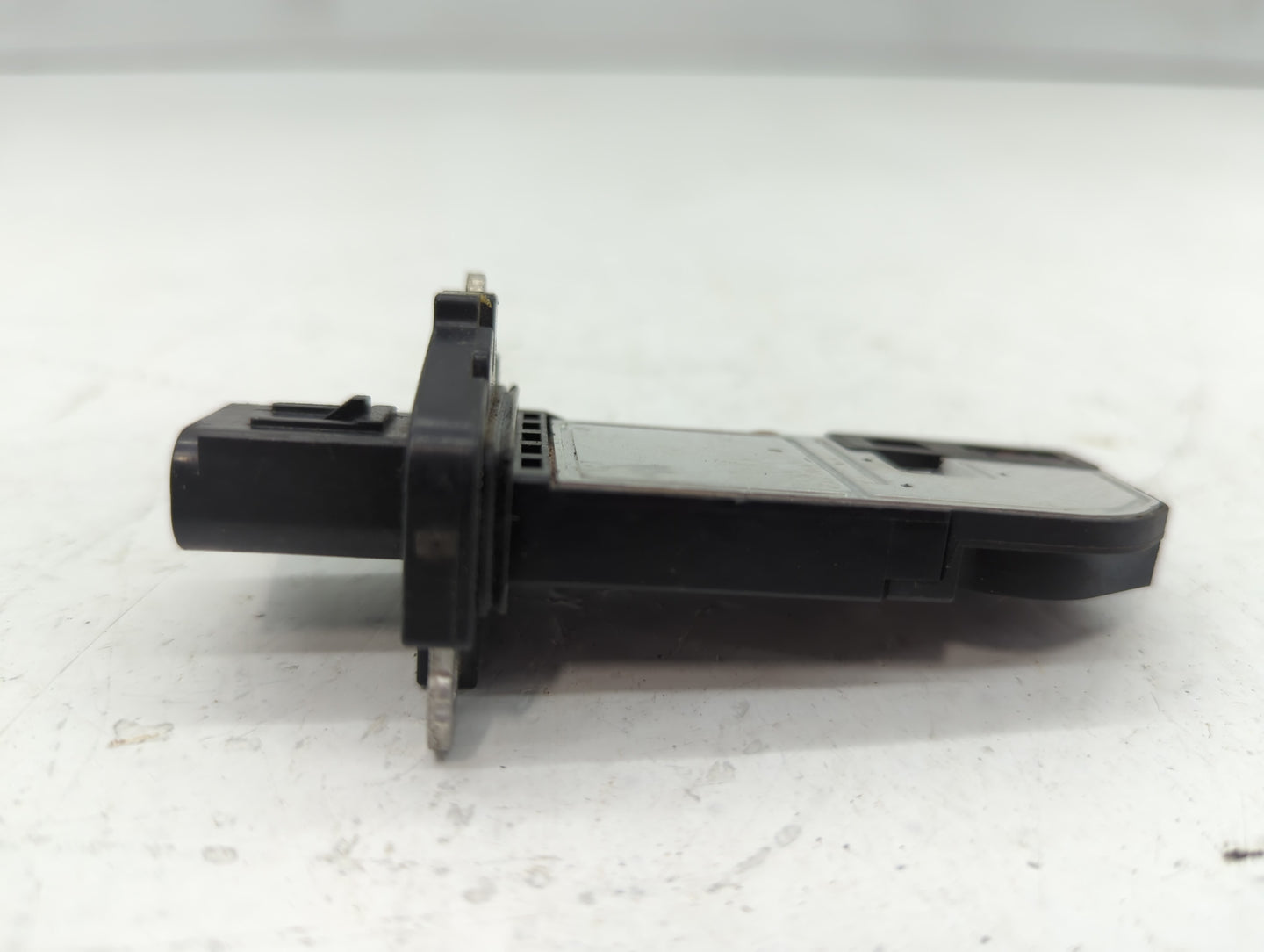Ford F-350 Mass Air Flow Meter Maf - Oemusedautoparts1.com