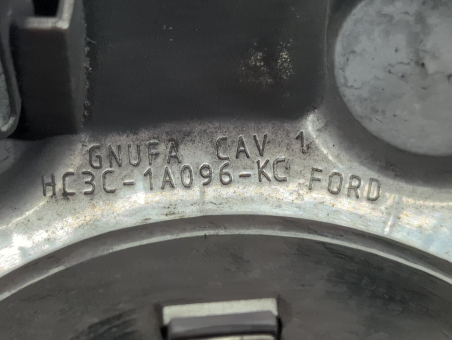 2017 Ford F-350 Super Duty Rim Wheel Center Cap - Oemusedautoparts1.com