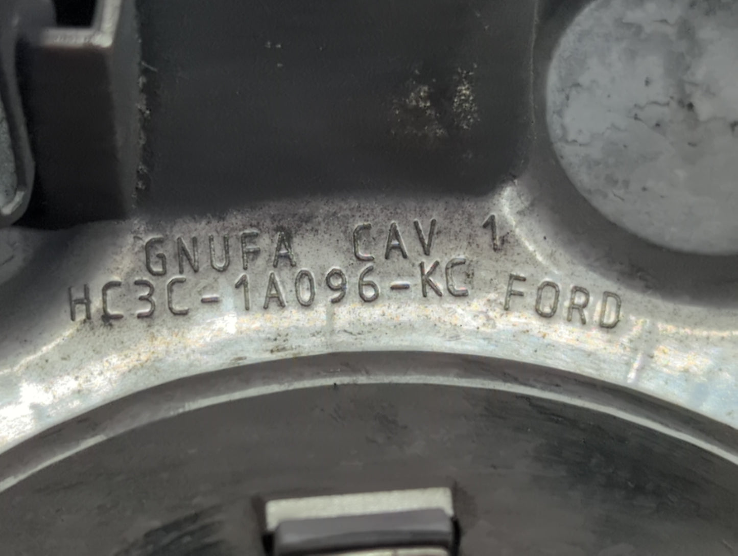 2017 Ford F-350 Super Duty Rim Wheel Center Cap - Oemusedautoparts1.com