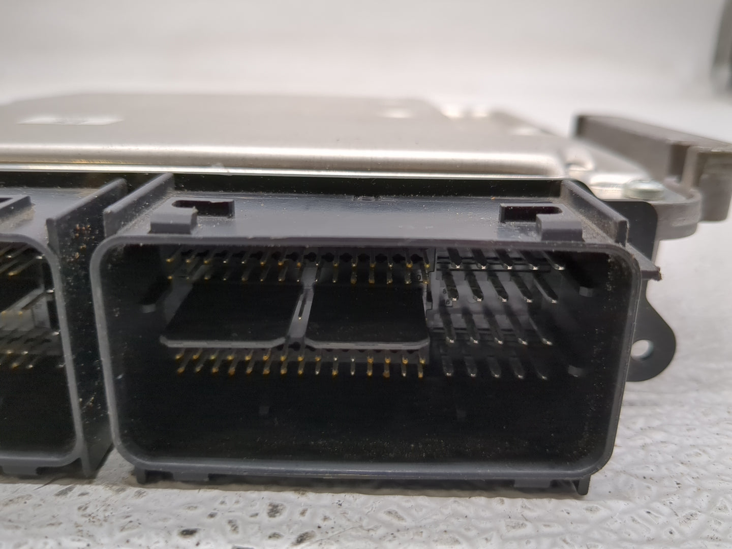2017 Ford F150 PCM Engine Control Computer ECU ECM PCU OEM P/N:FL3A-12A650-APA GD9A-12B684-AA Fits Fits 2015 2016 2018 2019 