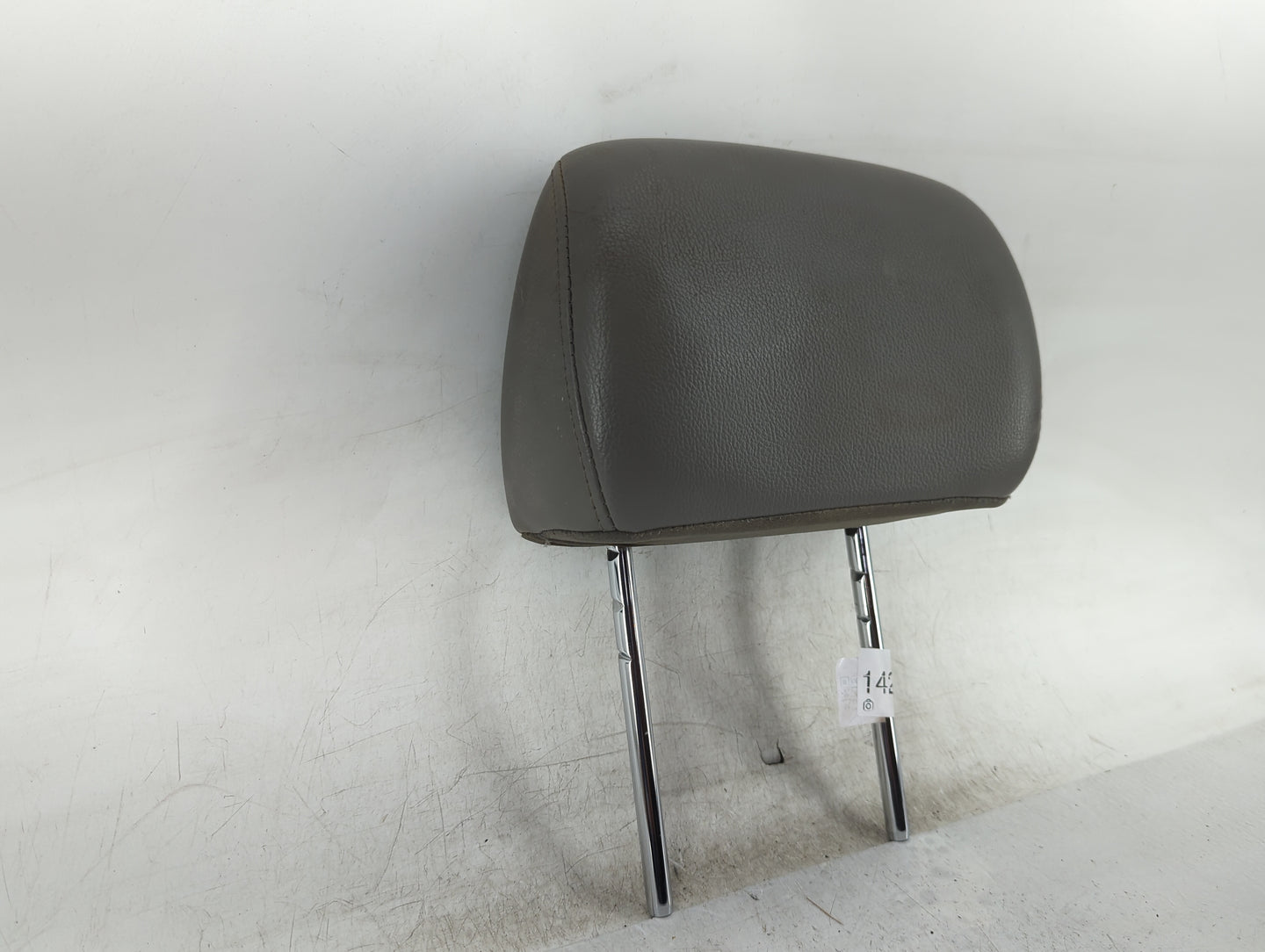 2017 Ford F150 Headrest Head Rest Front Driver Seat Gray - Oemusedautoparts1.com