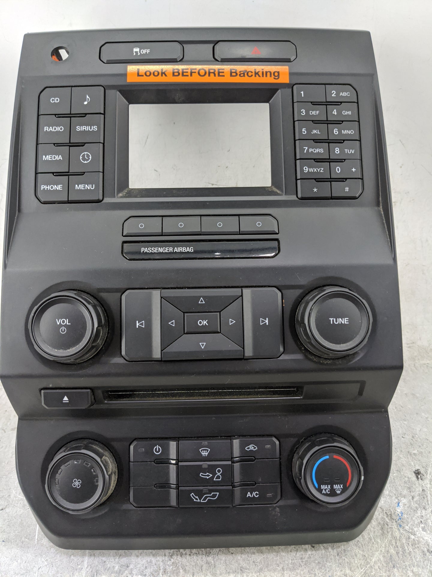 Ford F150 Radio Control Panel 1473672 - Oemusedautoparts1.com