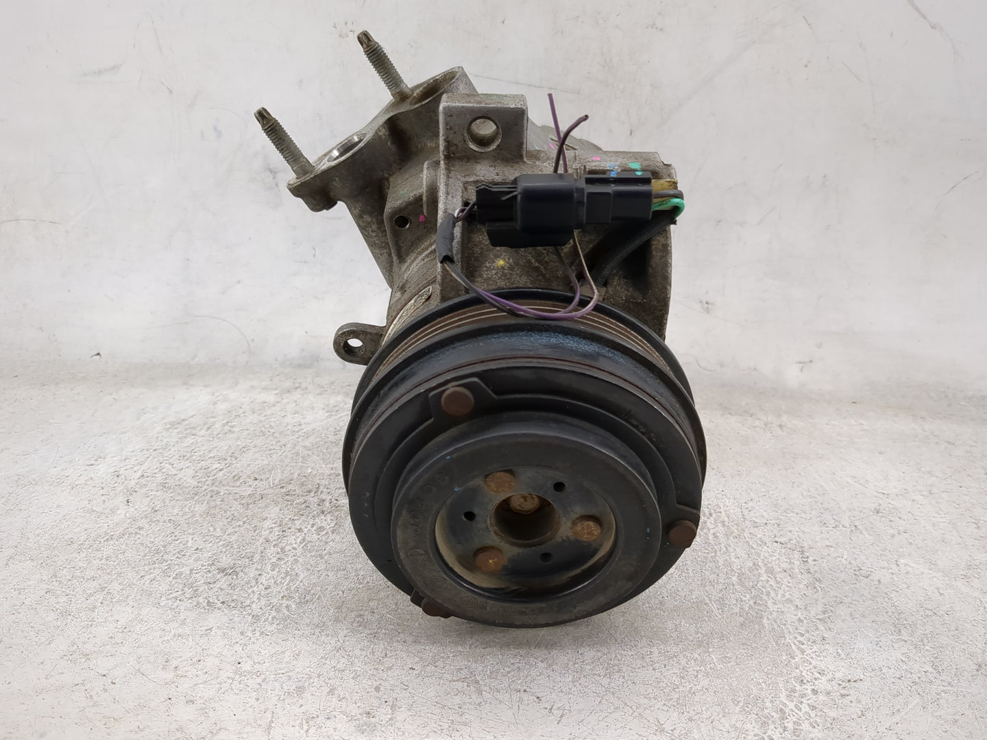 Ford F150 Air Conditioning A/c Ac Compressor Oem - Oemusedautoparts1.com