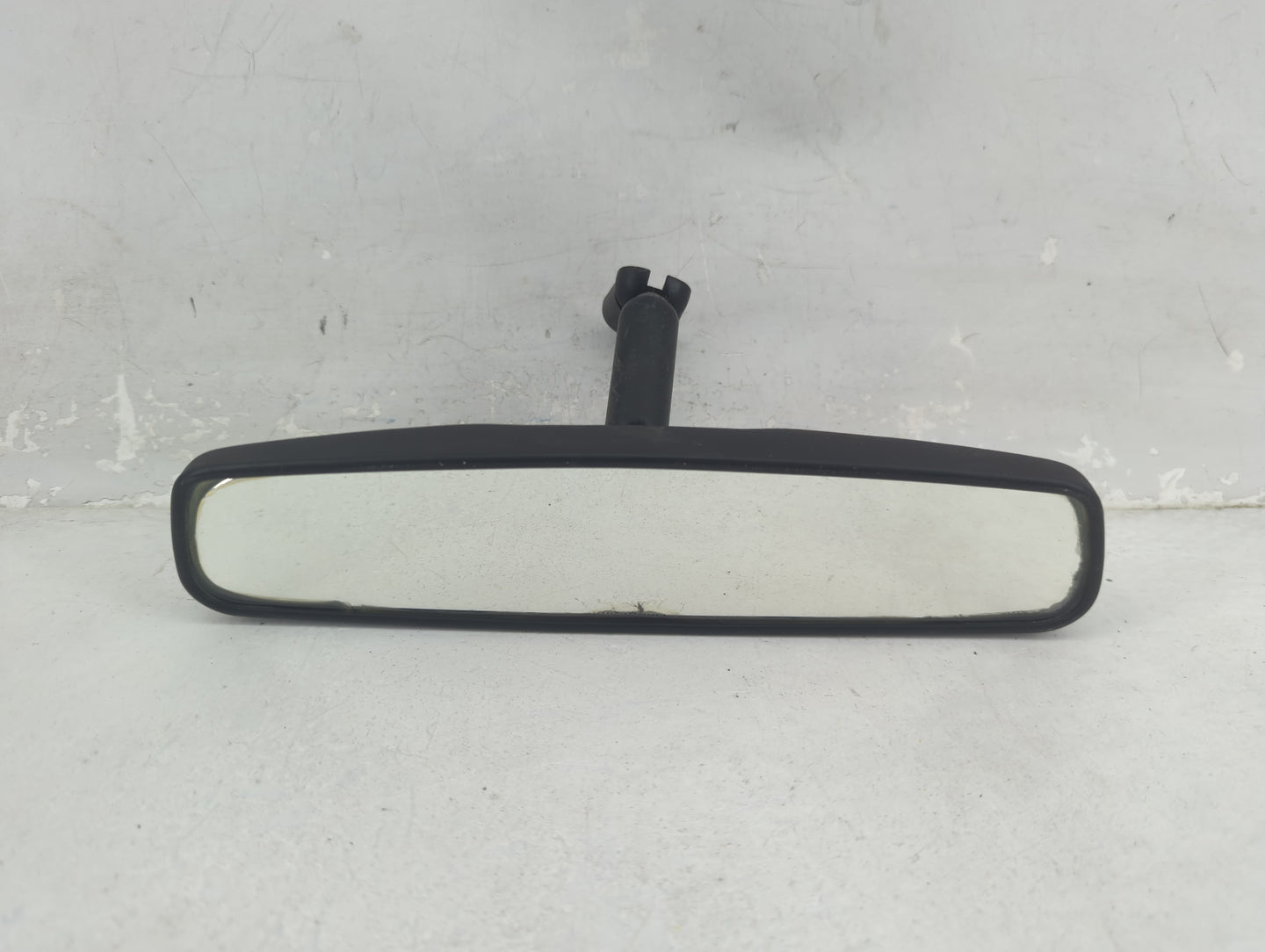 2017 Ford F250sd Interior Rear View Mirror Replacement OEM P/N:011083 Fits OEM Used Auto Parts - Oemusedautoparts1.com