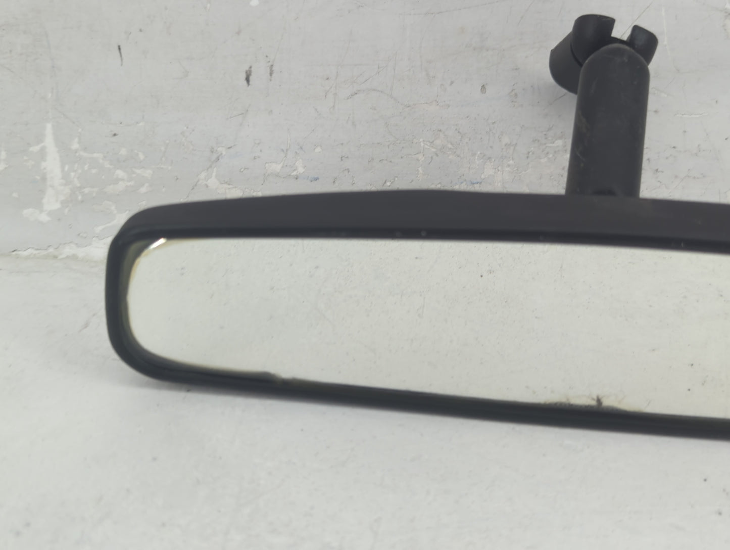 2017 Ford F250sd Interior Rear View Mirror Replacement OEM P/N:011083 Fits OEM Used Auto Parts - Oemusedautoparts1.com