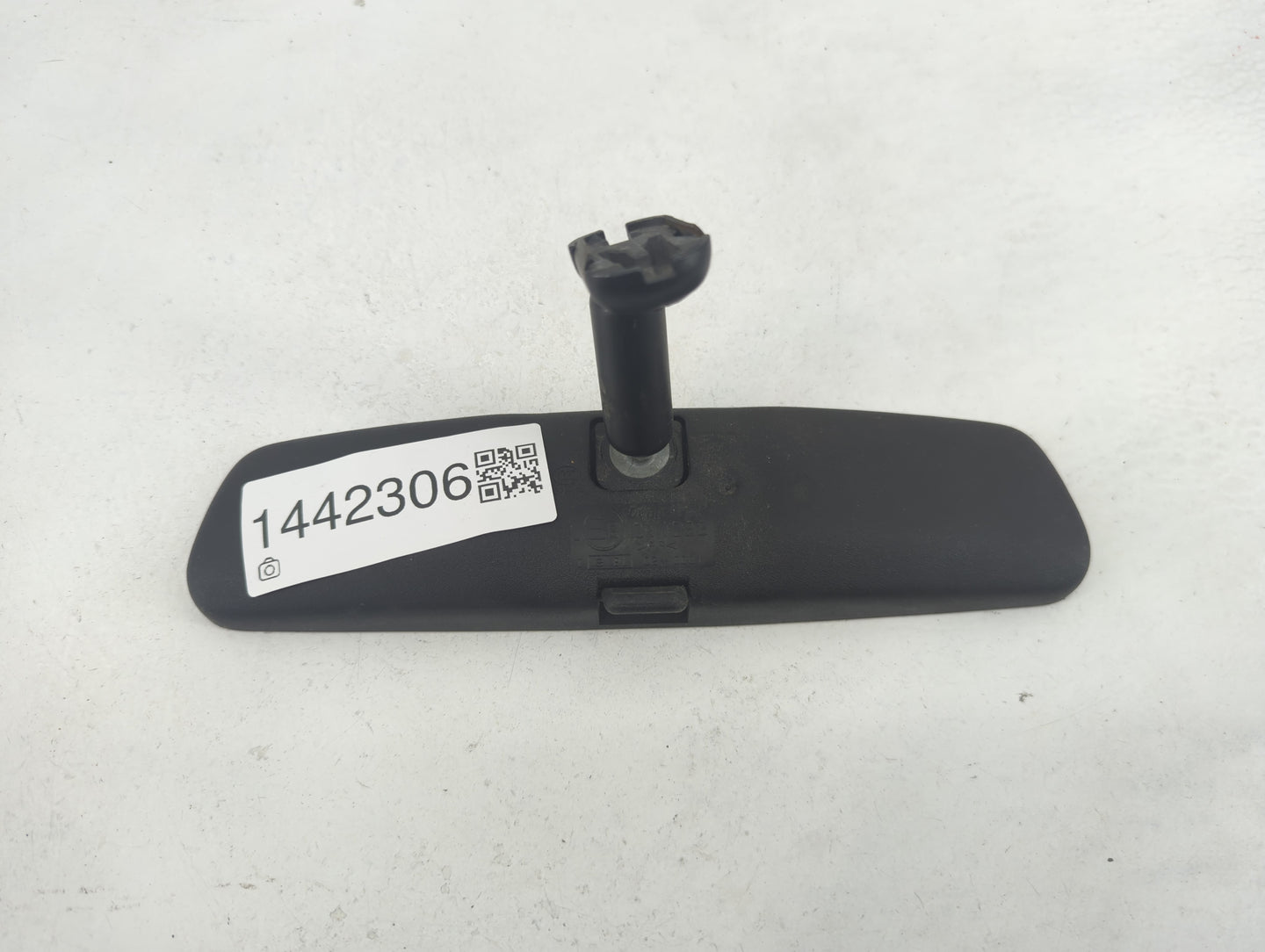 2017 Ford F250sd Interior Rear View Mirror Replacement OEM P/N:011083 Fits OEM Used Auto Parts - Oemusedautoparts1.com