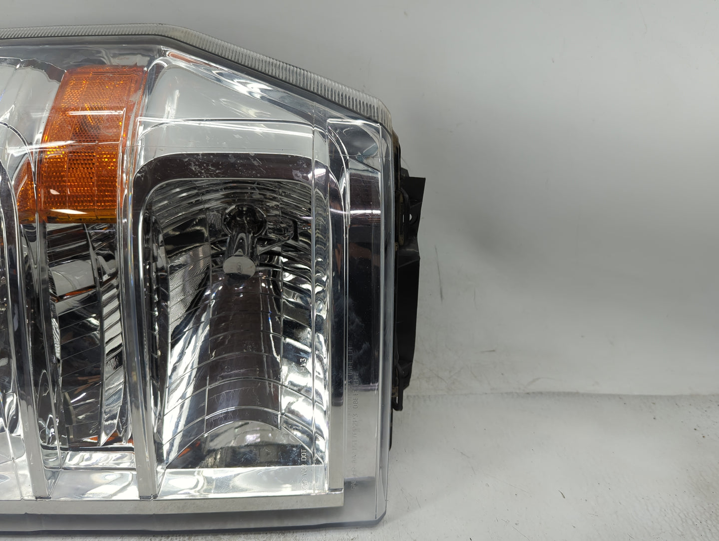 Ford F650 Driver Left Oem Head Light Headlight Lamp - Oemusedautoparts1.com