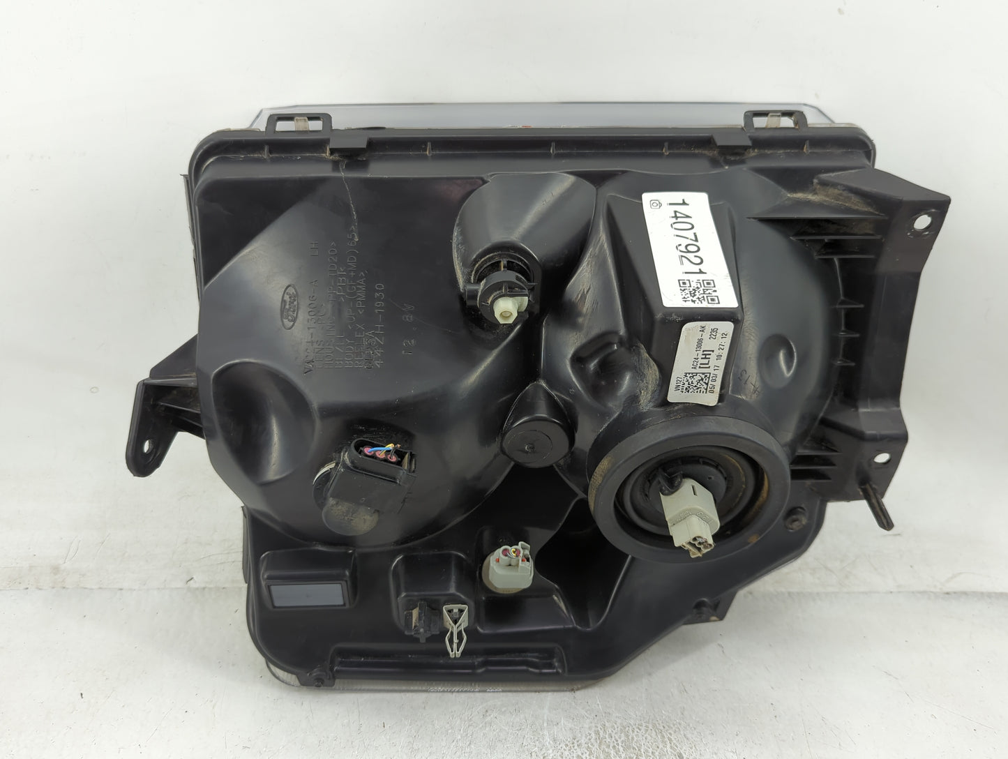 Ford F650 Driver Left Oem Head Light Headlight Lamp - Oemusedautoparts1.com