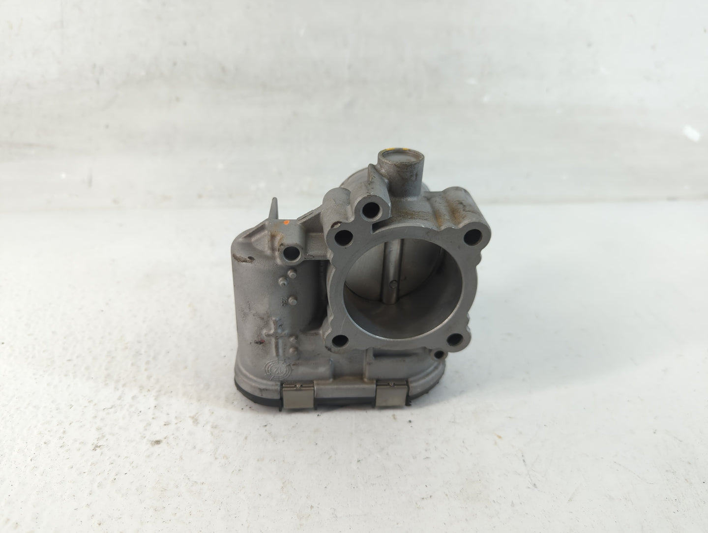 2014-2019 Ford Fiesta Throttle Body P/N:7S7G-9F991-CA Fits Fits 2013 2014 2015 2016 2017 2018 2019 OEM Used Auto Parts - Oem