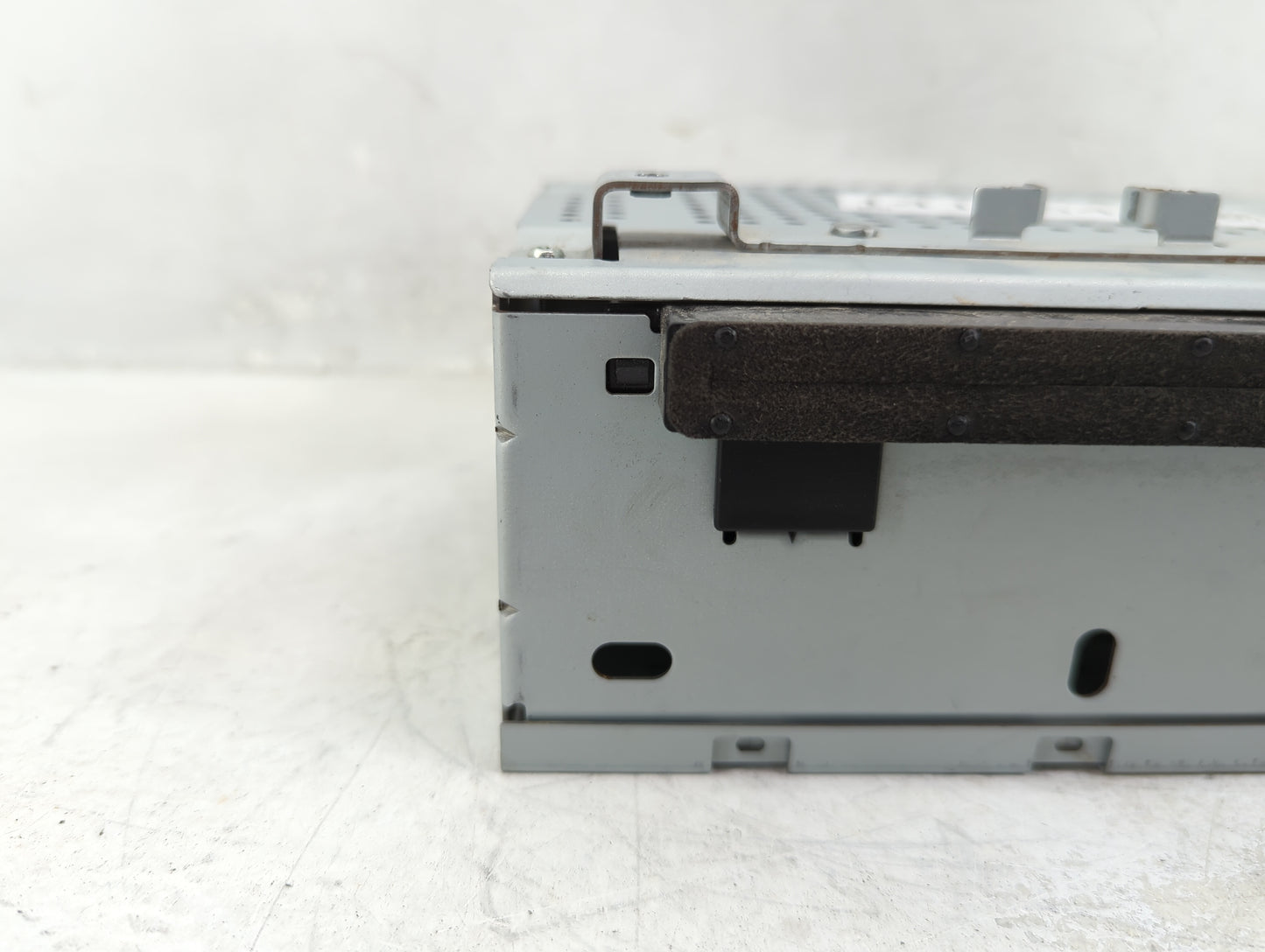 2016-2018 Ford Fiesta Radio AM FM Cd Player Receiver Replacement P/N:D2BT-19C107-AJ Fits Fits 2016 2017 2018 OEM Used Auto P