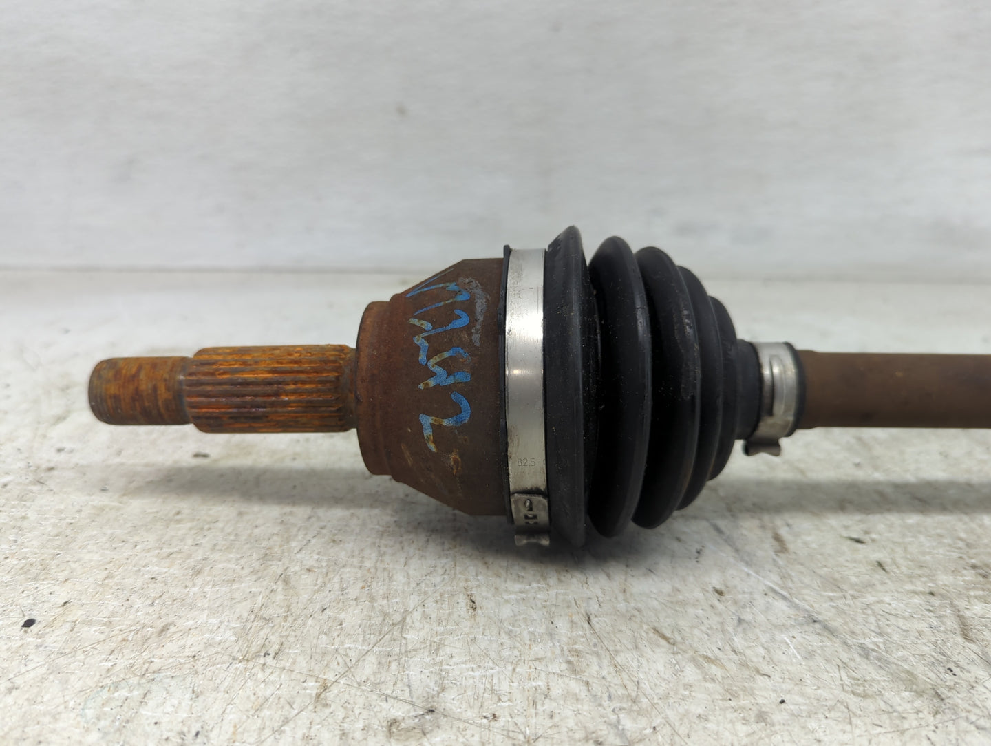 2015-2017 Ford Fiesta Axle Shaft Front Driver Cv C/v 1428884 - Oemusedautoparts1.com