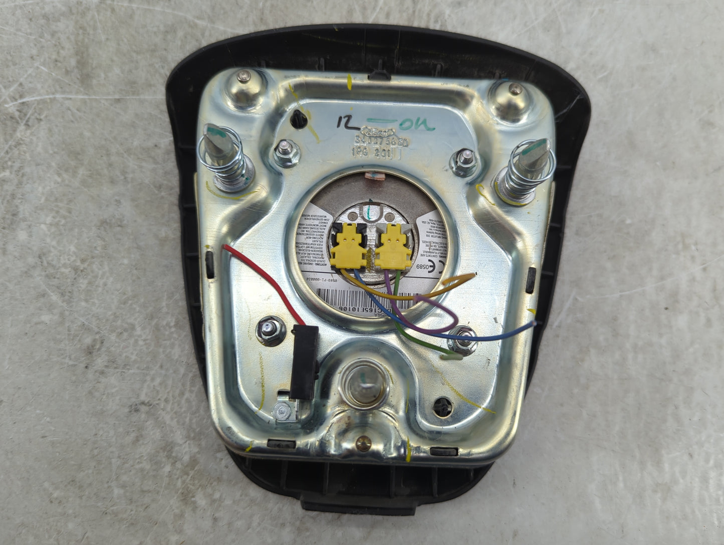 2017 Ford Fiesta Air Bag Driver Left Steering Wheel Mounted P/N:AE83 54043B13 AG35B8 A188193F1G087 Fits OEM Used Auto Parts 