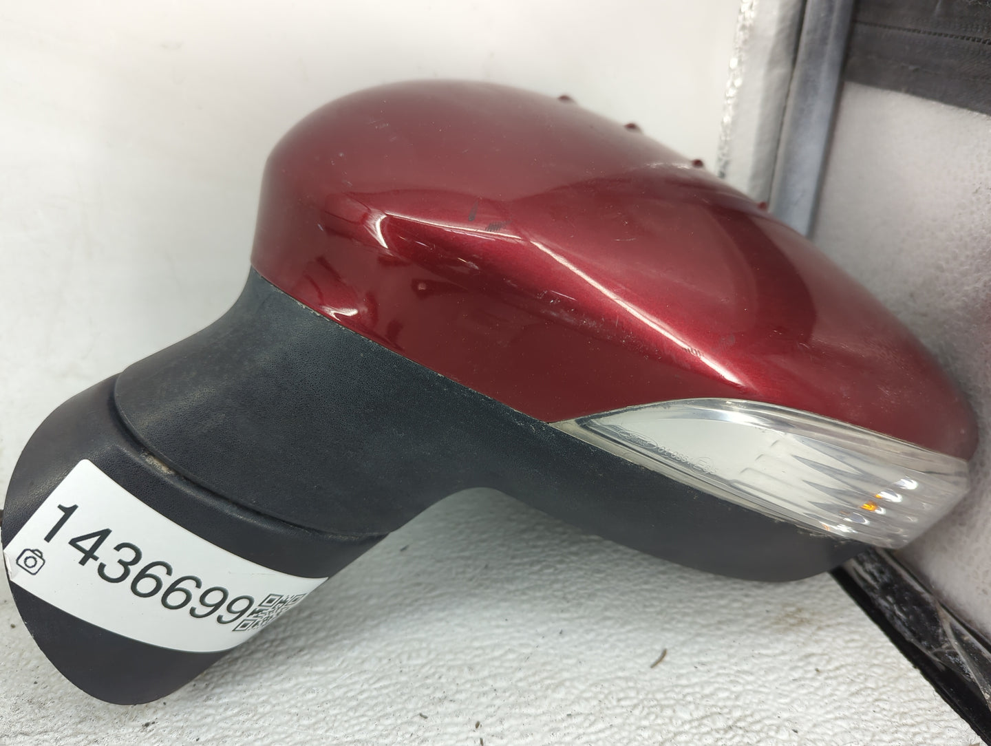 2011-2019 Ford Fiesta Driver Side View Mirror - Left Door Mirror OEM Used - Oemusedautoparts1.com