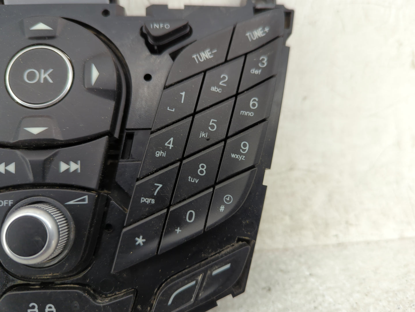 2015-2019 Ford Fiesta Radio Control Panel - Oemusedautoparts1.com