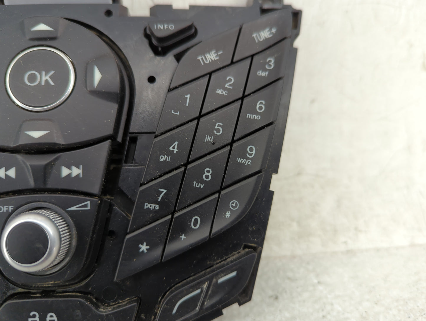 2015-2019 Ford Fiesta Radio Control Panel - Oemusedautoparts1.com