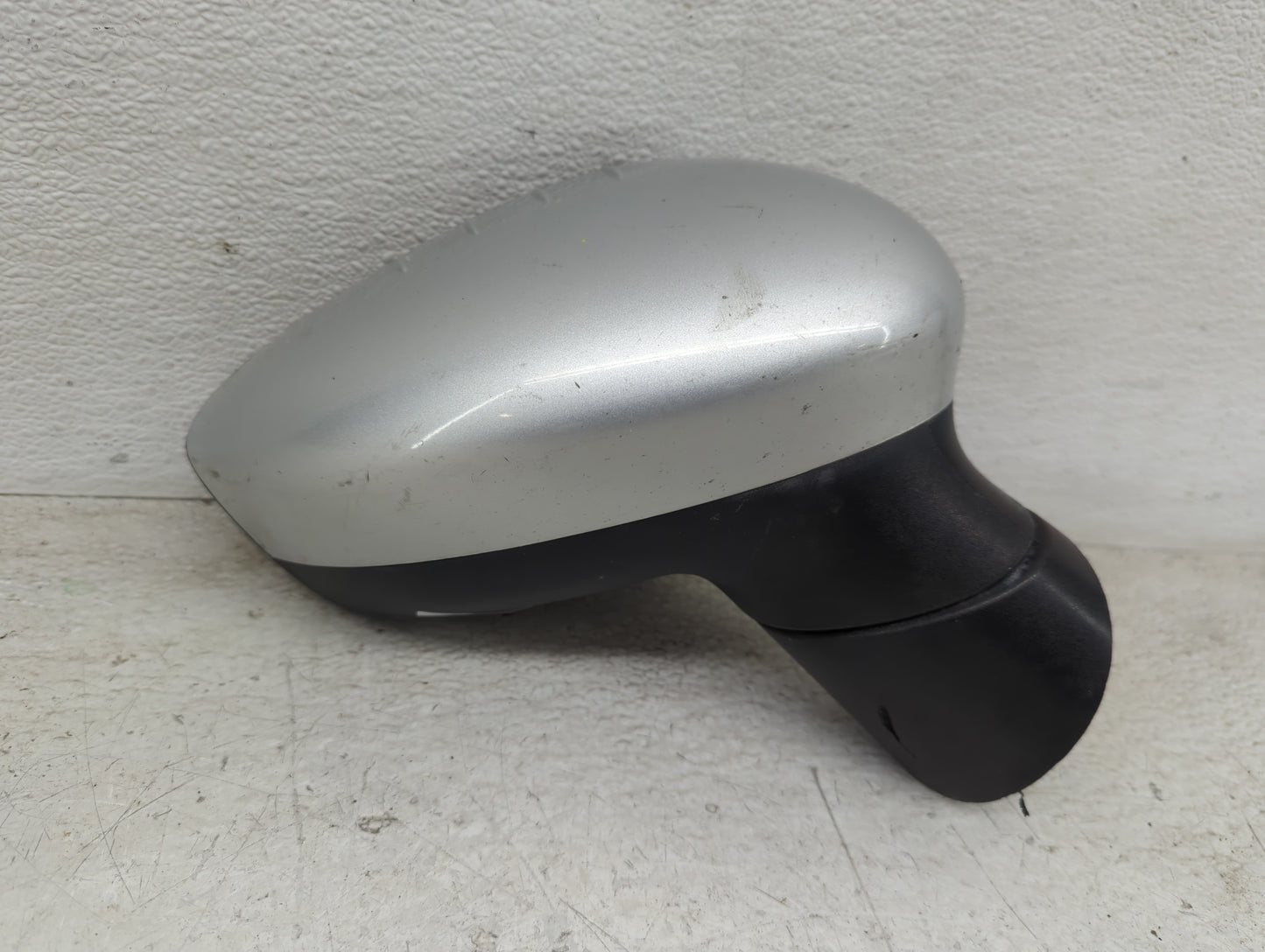 2011-2019 Ford Fiesta Driver Side View Mirror - Left Door Mirror OEM Used - Oemusedautoparts1.com