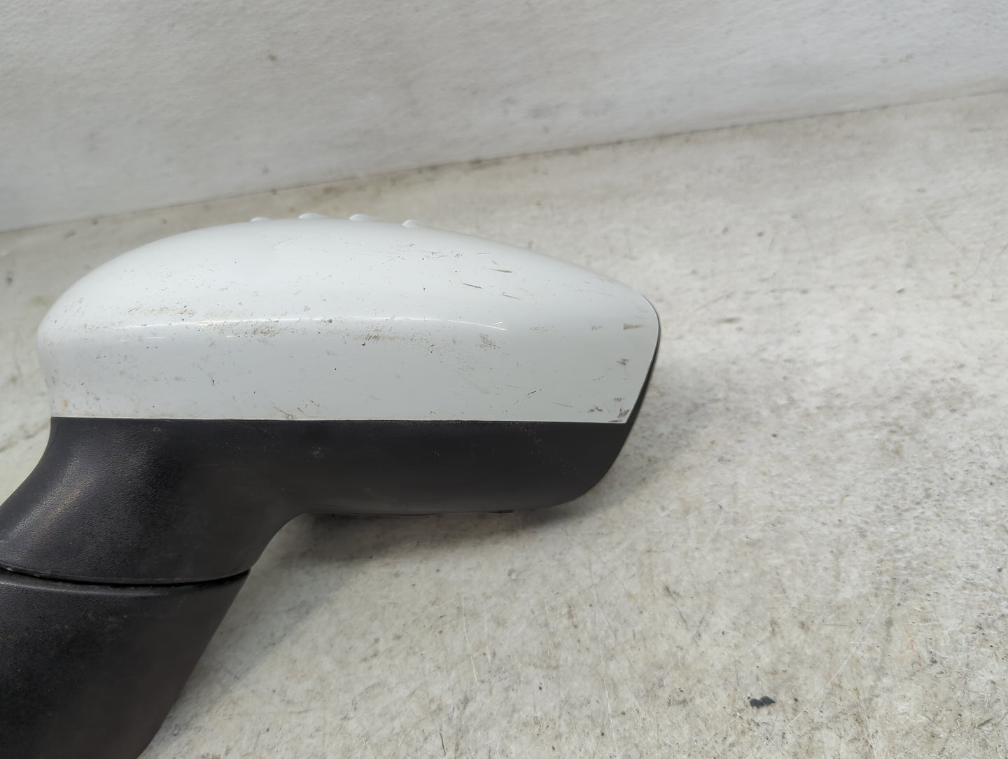 2011-2019 Ford Fiesta Driver Side View Mirror - Left Door Mirror OEM Used - Oemusedautoparts1.com