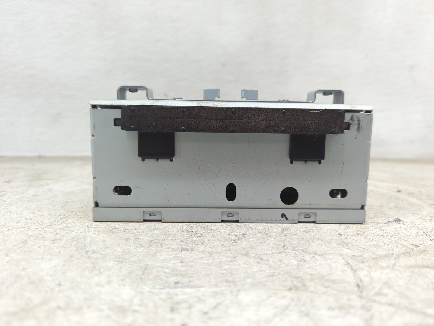 2016-2018 Ford Fiesta Radio AM FM Cd Player Receiver Replacement P/N:D2BT-19C107-AJ BMAM008787 Fits Fits 2016 2017 2018 OEM 