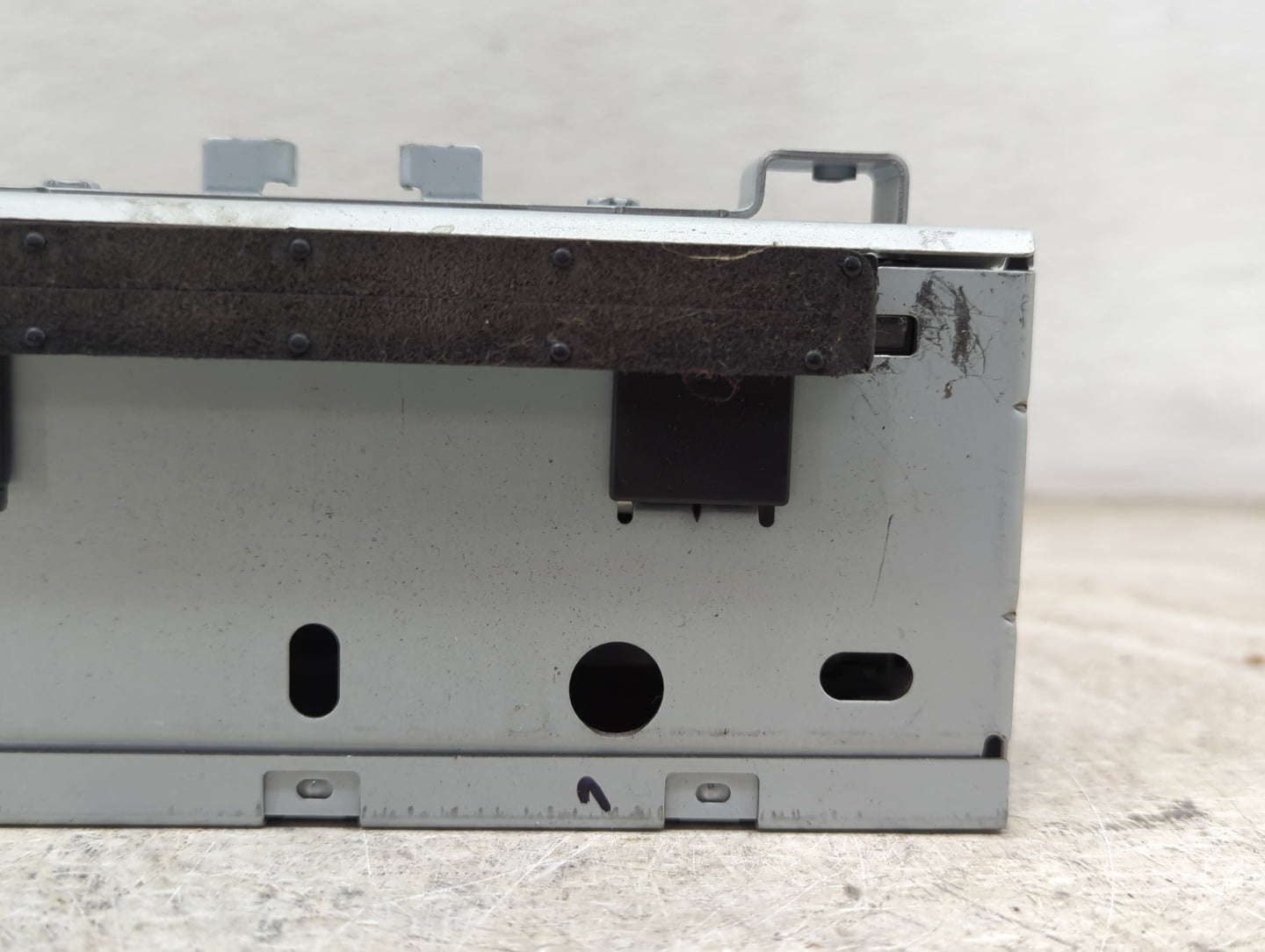 2016-2018 Ford Fiesta Radio AM FM Cd Player Receiver Replacement P/N:D2BT-19C107-AJ BMAM008787 Fits Fits 2016 2017 2018 OEM 