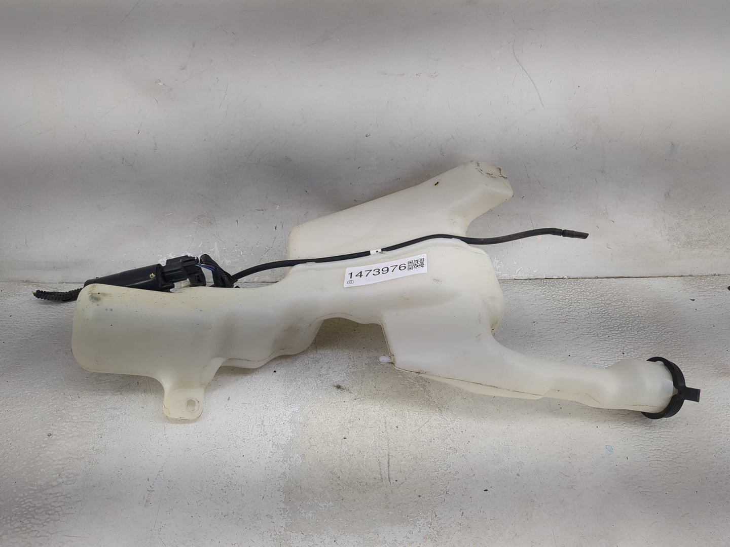 2011-2019 Ford Fiesta Windshield Washer Fluid Reservoir Bottle Oem 1473976 - Oemusedautoparts1.com