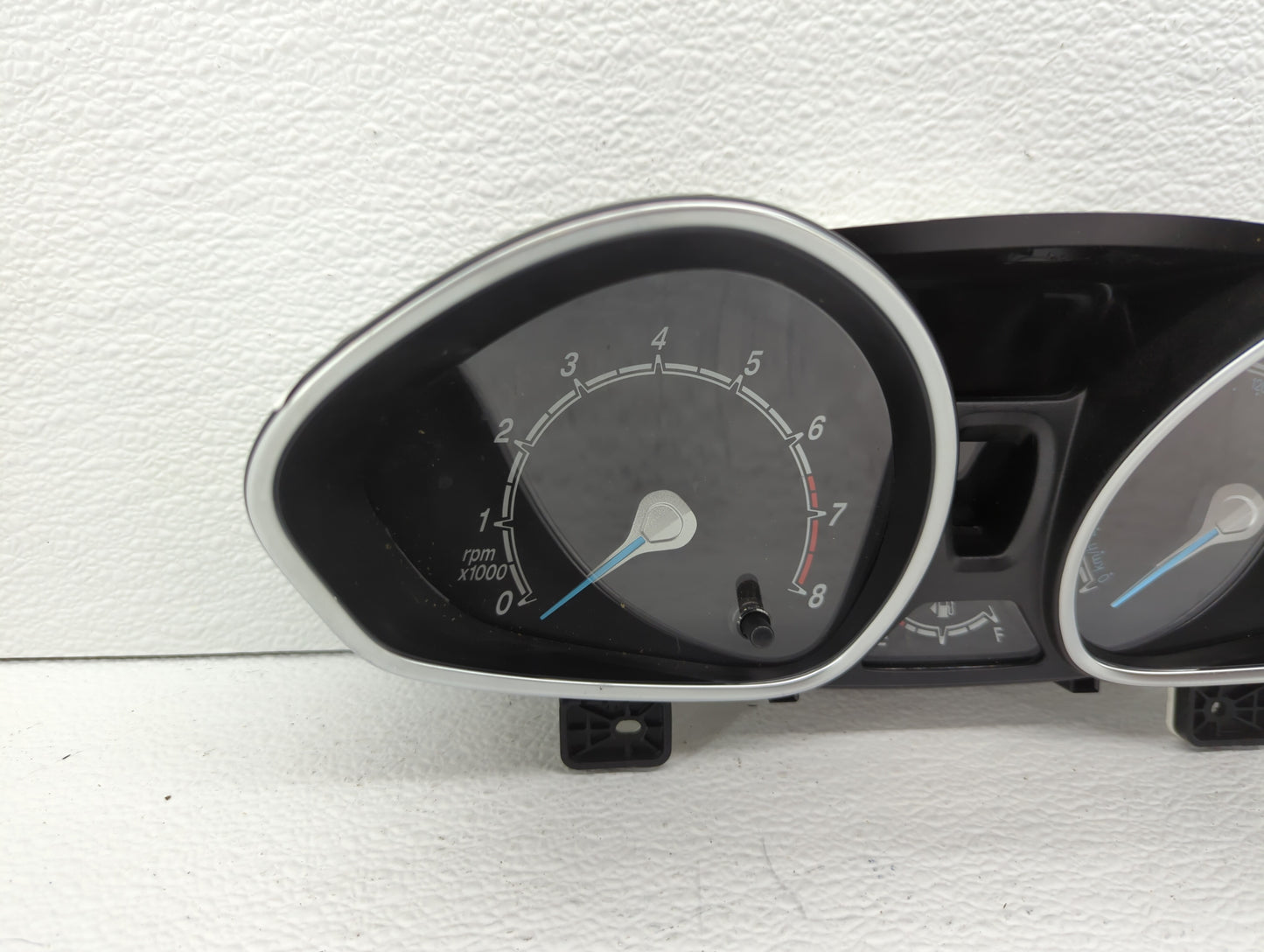 2017-2019 Ford Fiesta Instrument Cluster Speedometer Gauges P/N:D2BT-10849-GAV Fits Fits 2017 2018 2019 OEM Used Auto Parts 