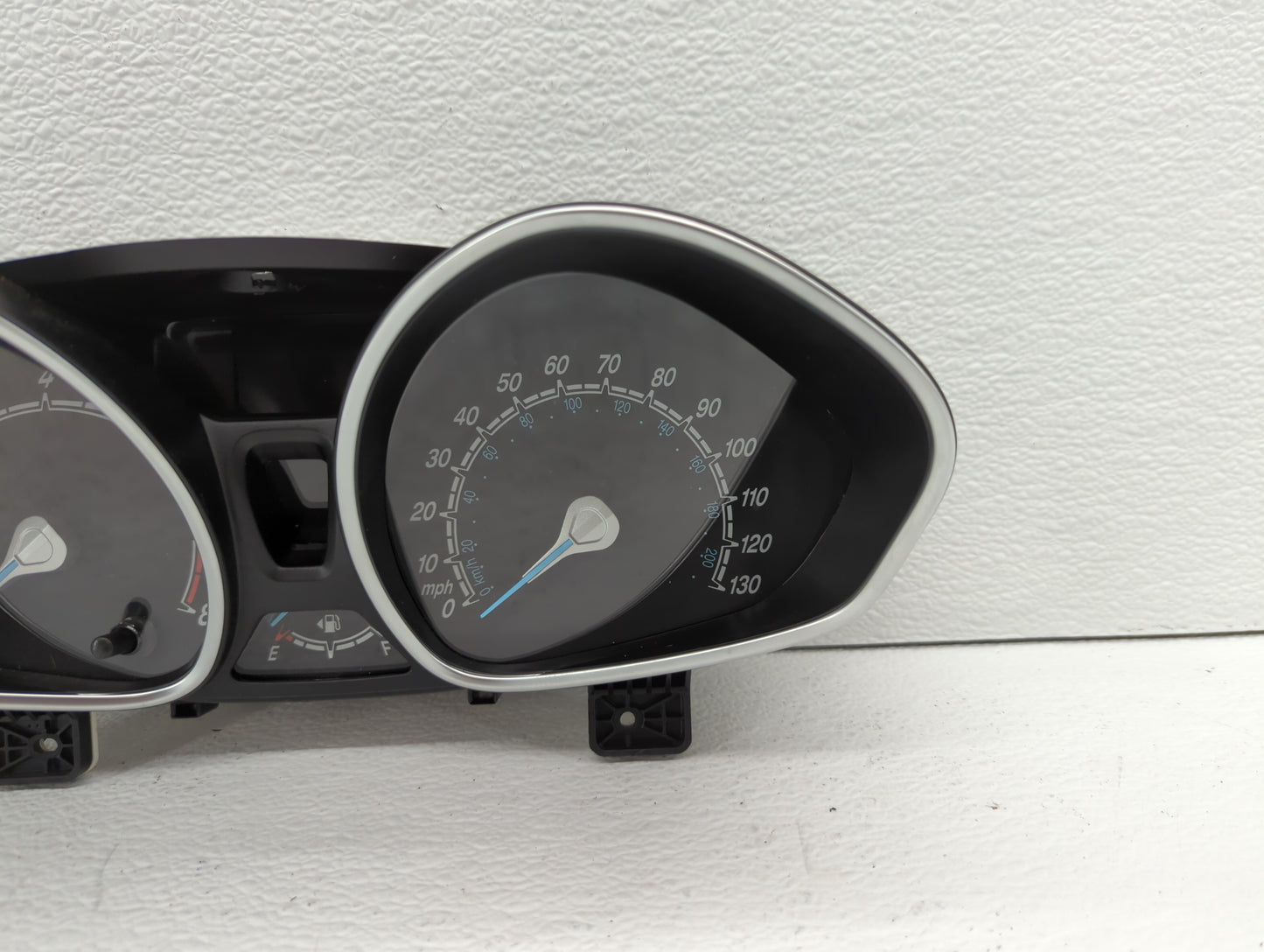 2017-2019 Ford Fiesta Instrument Cluster Speedometer Gauges P/N:D2BT-10849-GAV Fits Fits 2017 2018 2019 OEM Used Auto Parts 