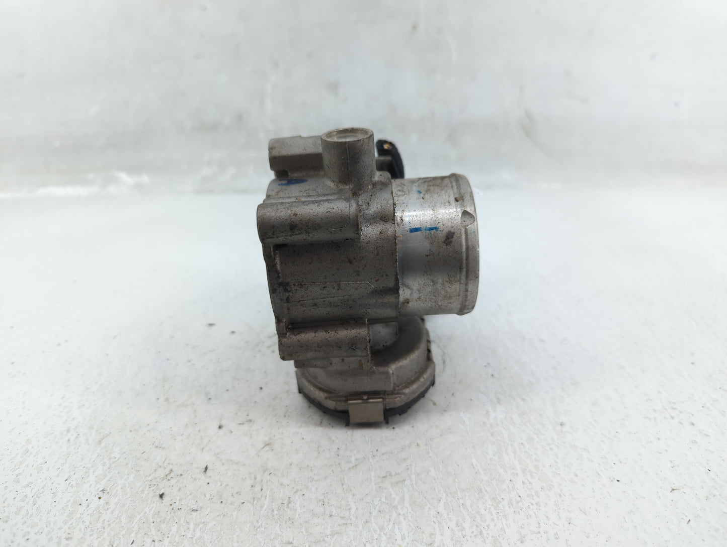 2014-2019 Ford Fiesta Throttle Body P/N:7S7G-9F991-CA Fits Fits 2013 2014 2015 2016 2017 2018 2019 OEM Used Auto Parts - Oem